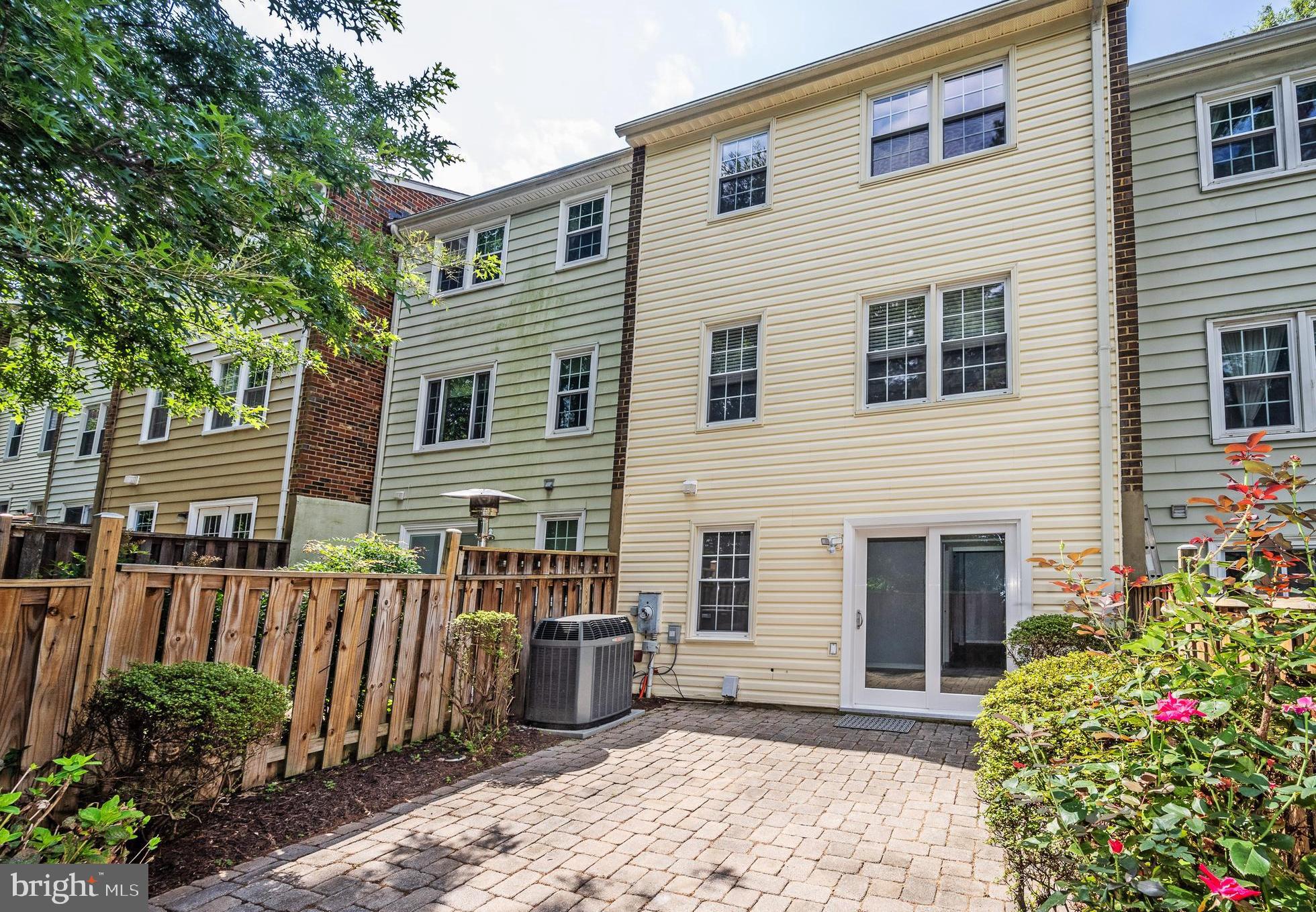 TWINBROOK - Residential