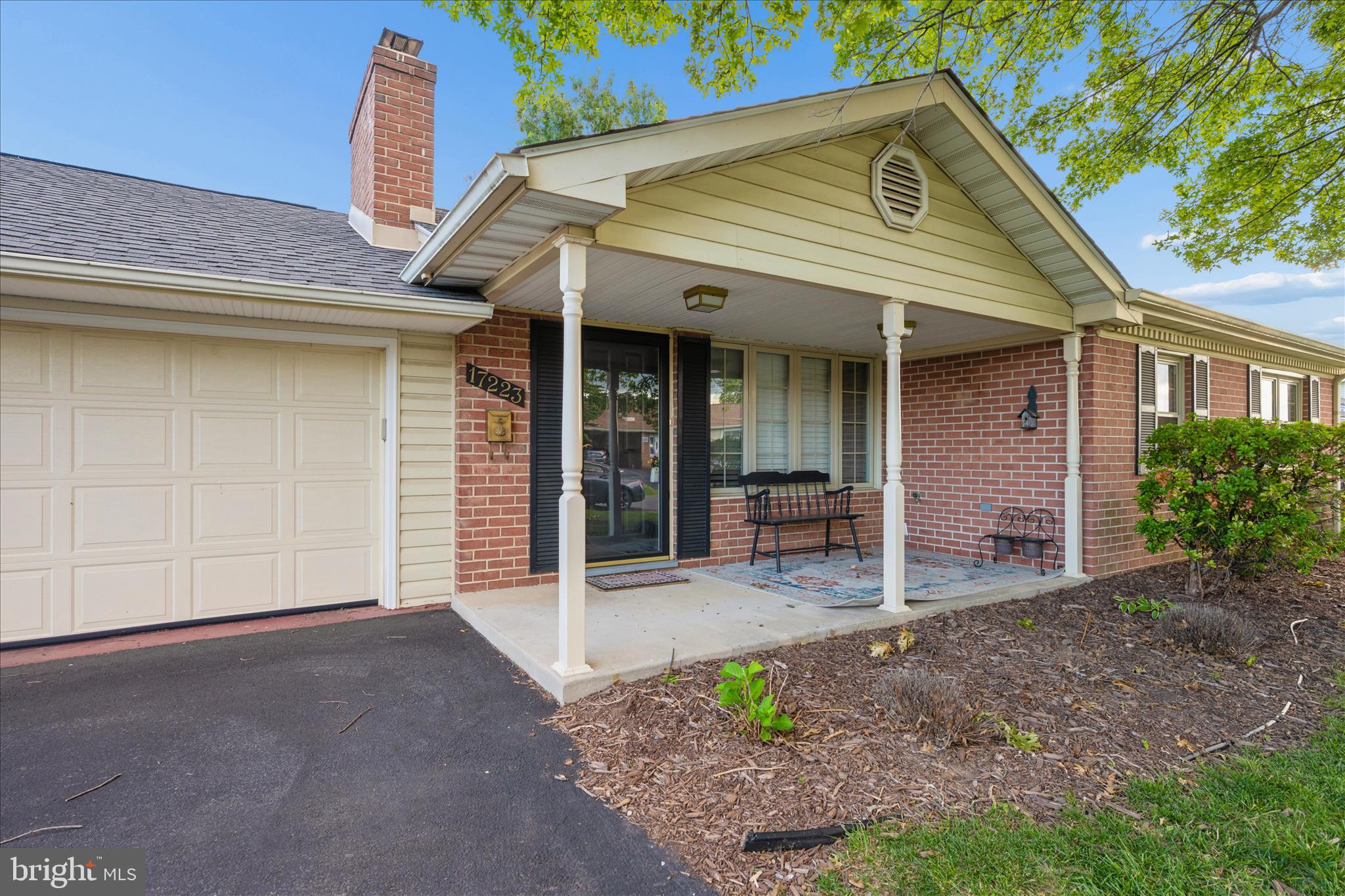 17223 CLOVERLEAF ROAD
