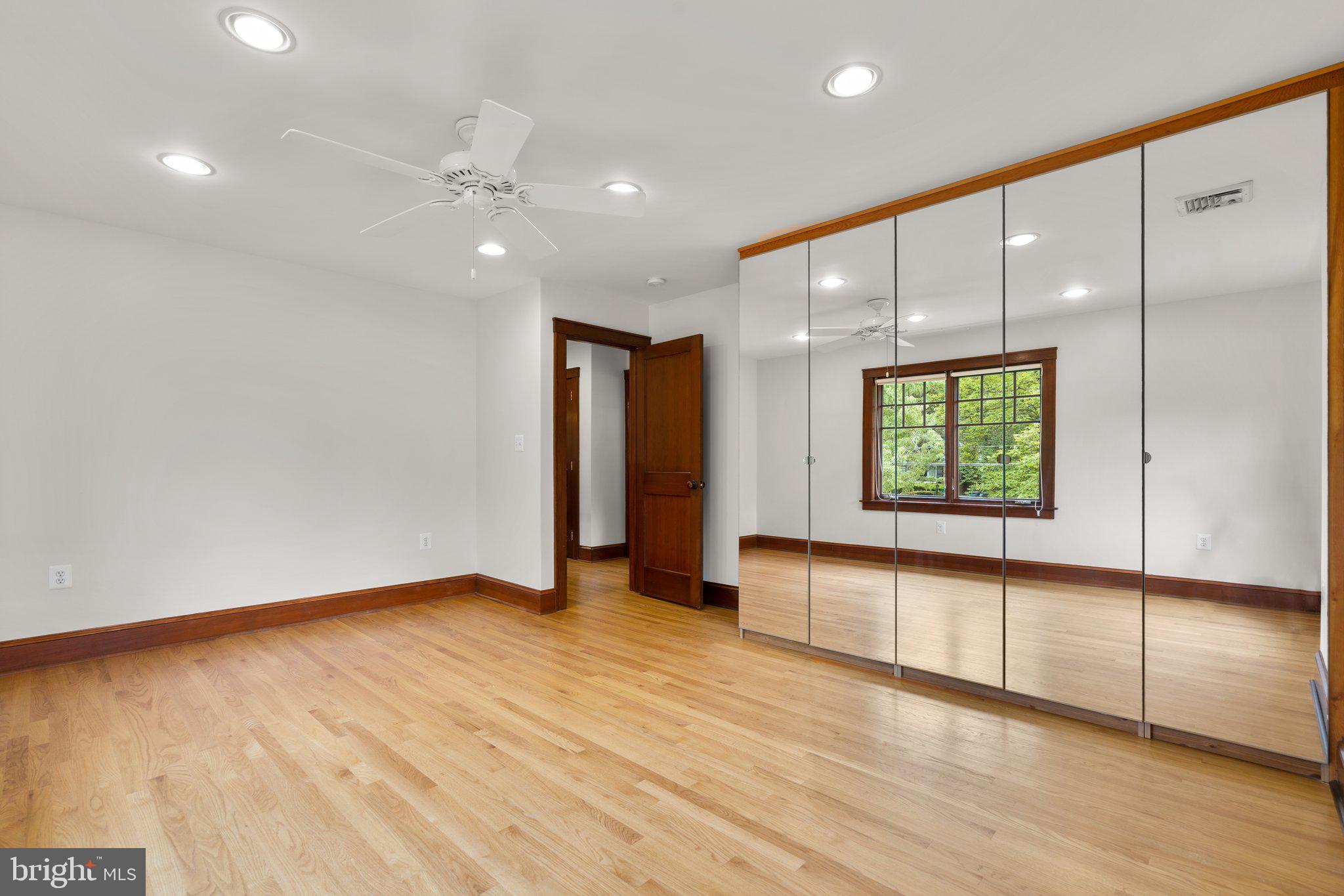 RETLAW TERRACE - Residential