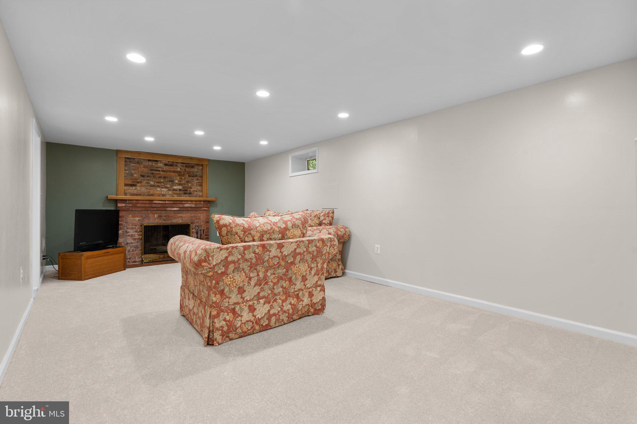 RETLAW TERRACE - Residential