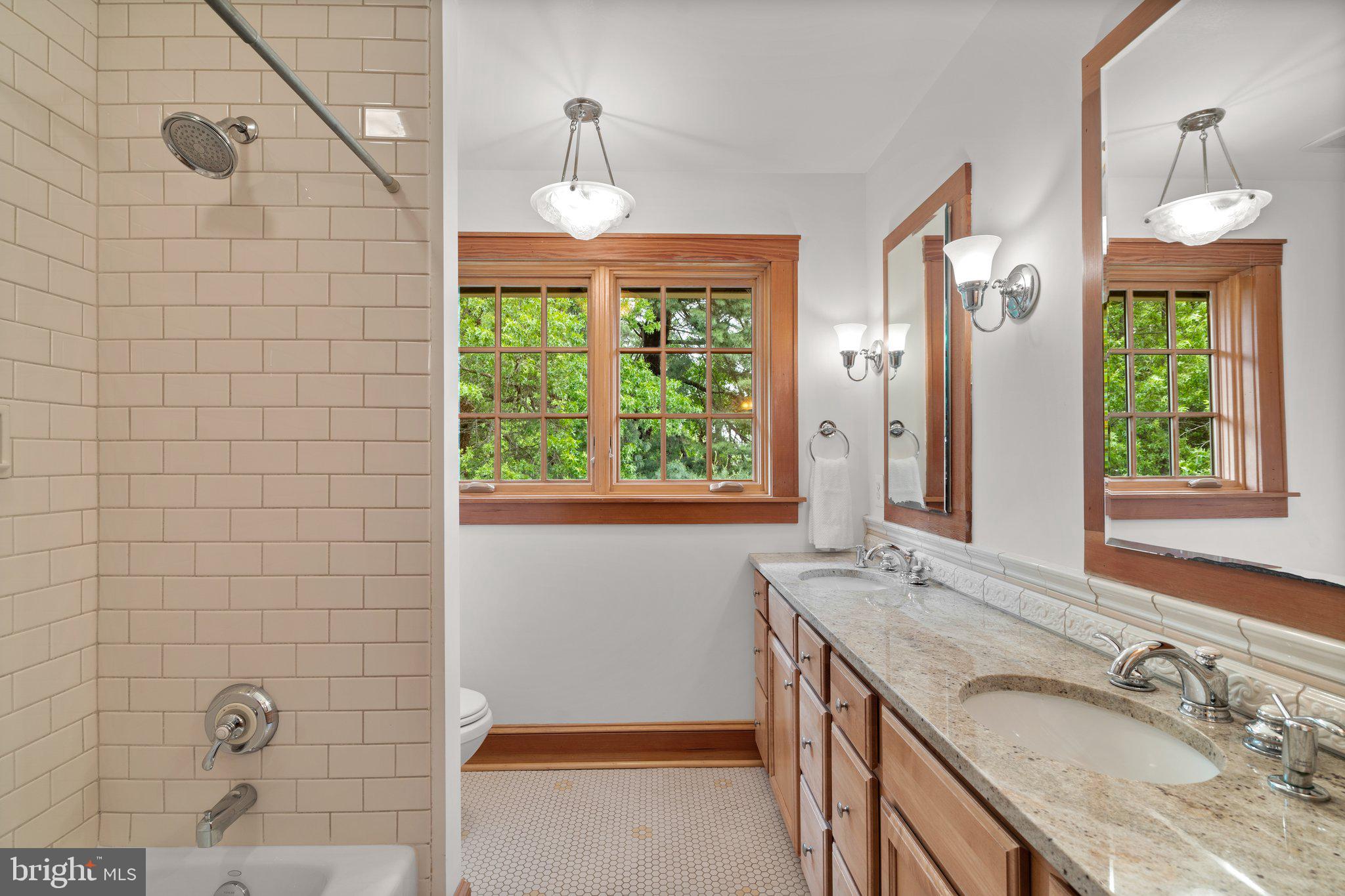 RETLAW TERRACE - Residential