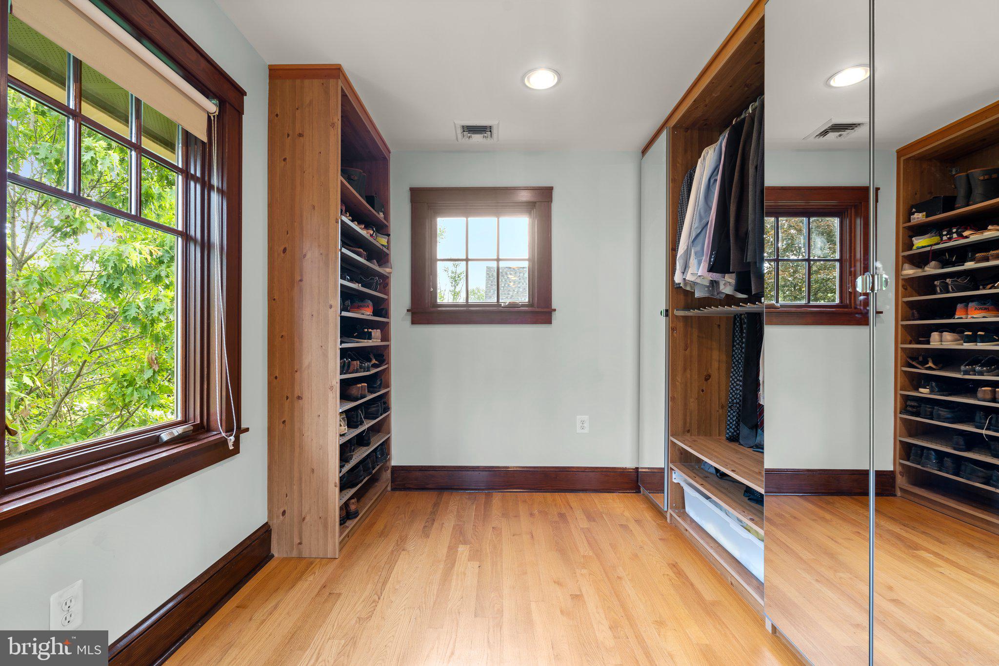 RETLAW TERRACE - Residential