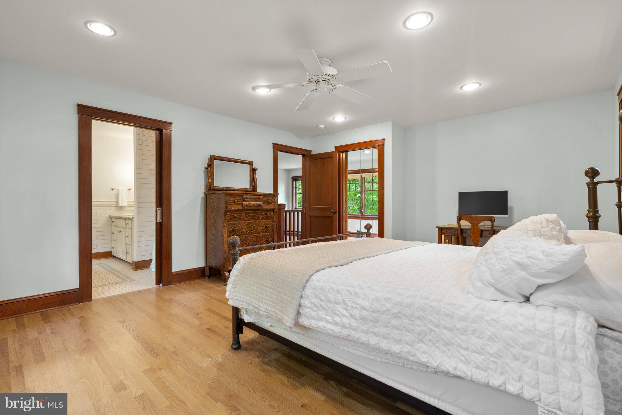 RETLAW TERRACE - Residential