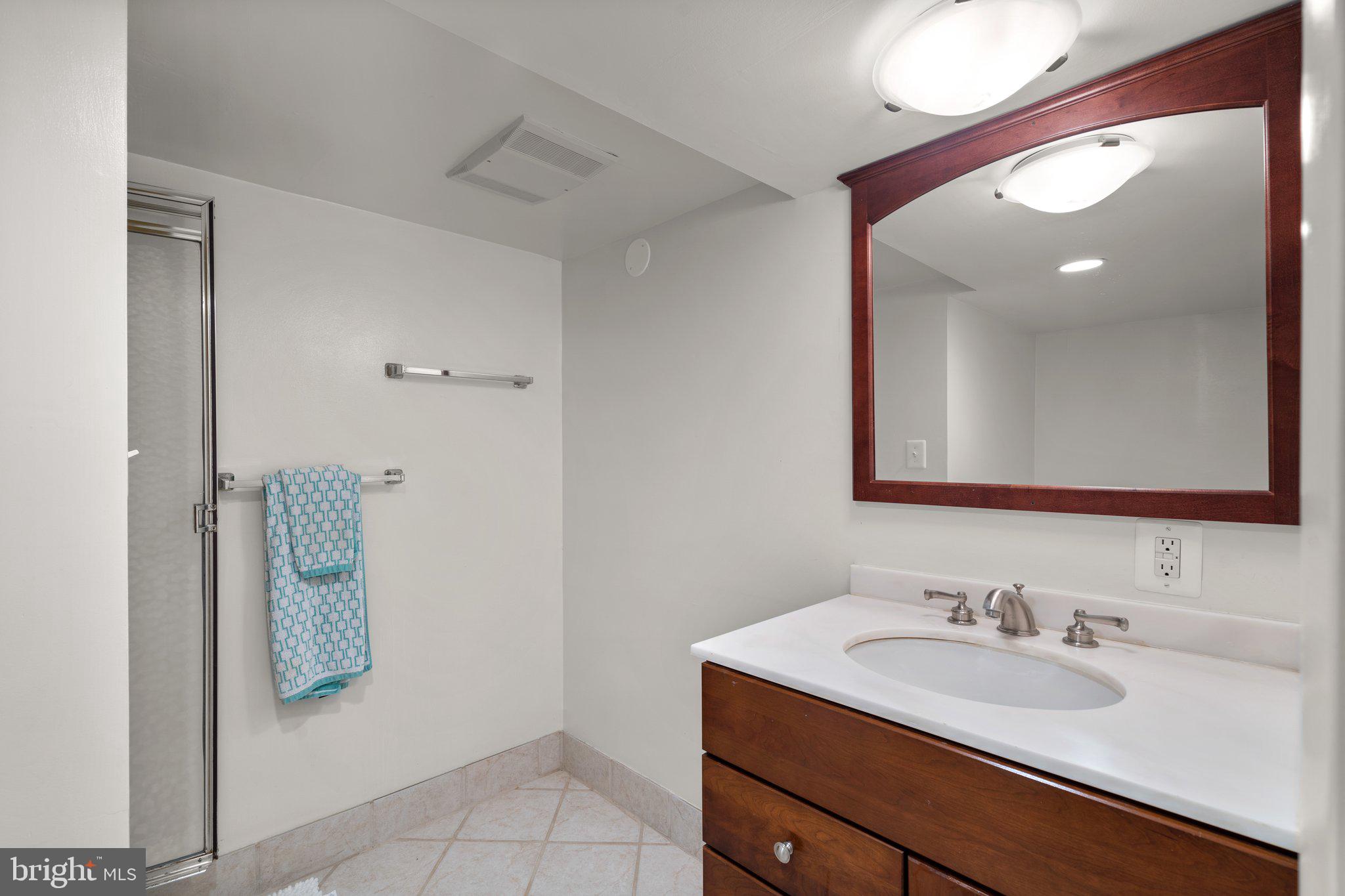 RETLAW TERRACE - Residential