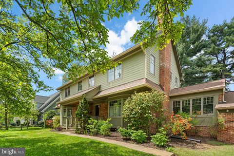 6902 HUTCHISON STREET FALLS CHURCH VA 22043