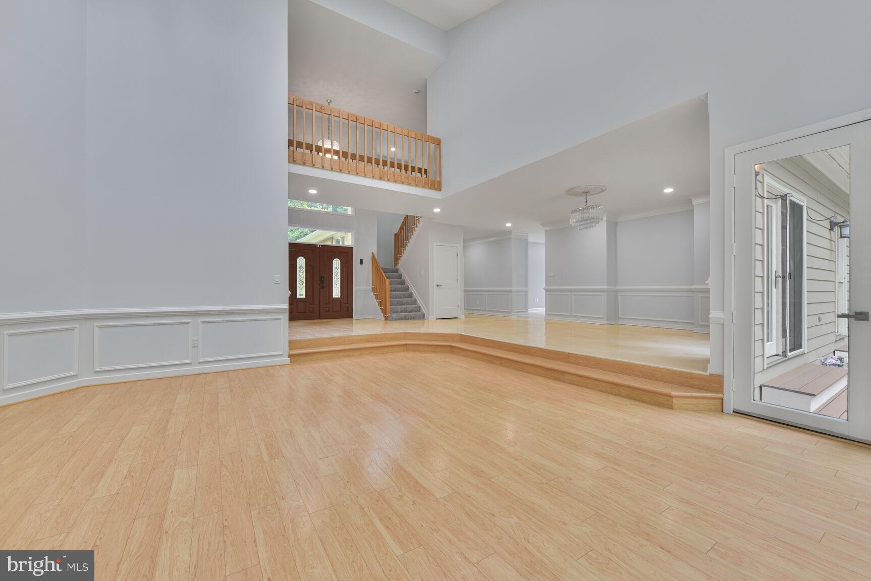 7816 LAUREL LEAF DRIVE