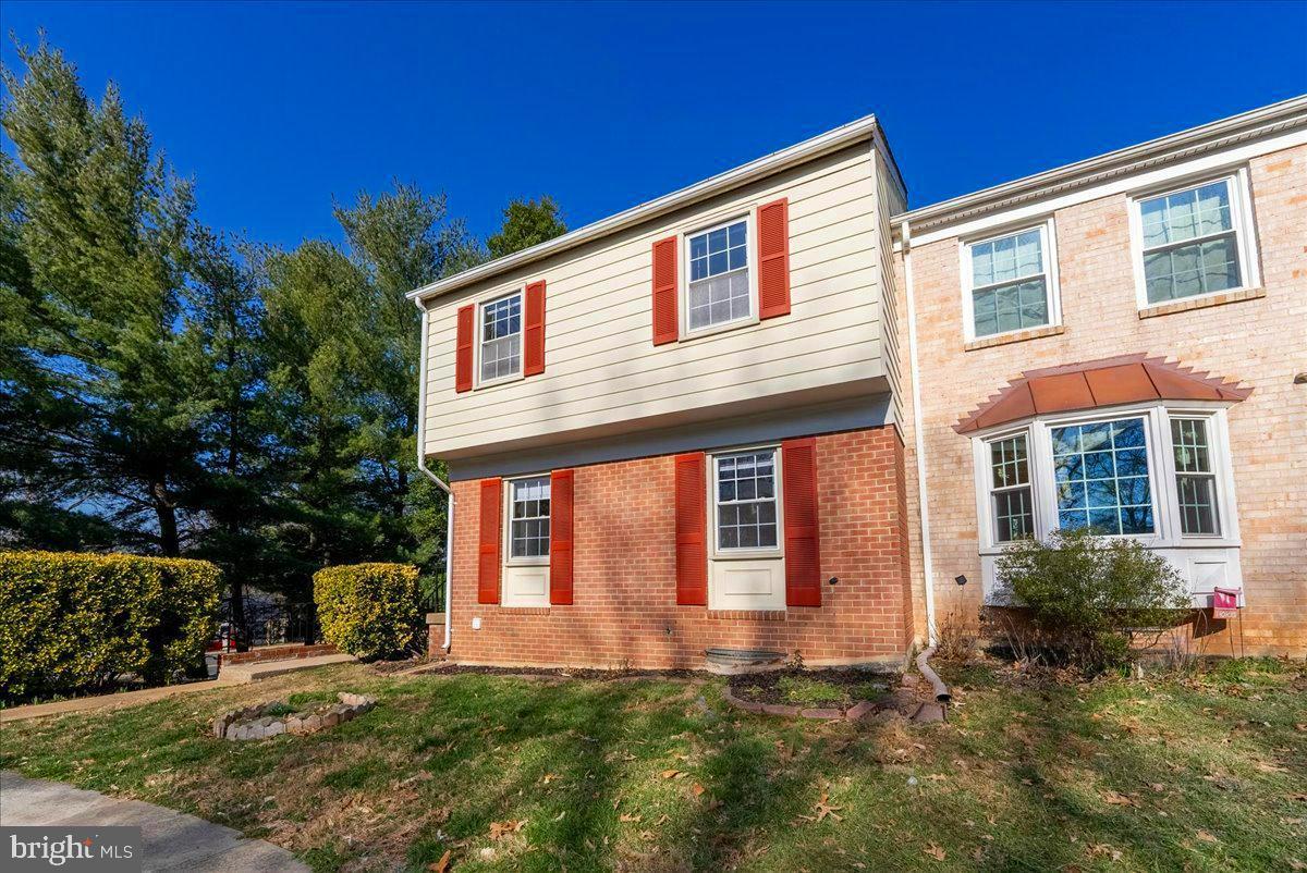 SUNSET VILLAGE - Residential