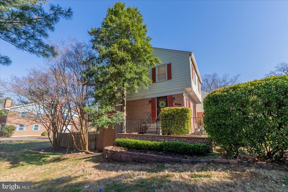 SUNSET VILLAGE - Residential