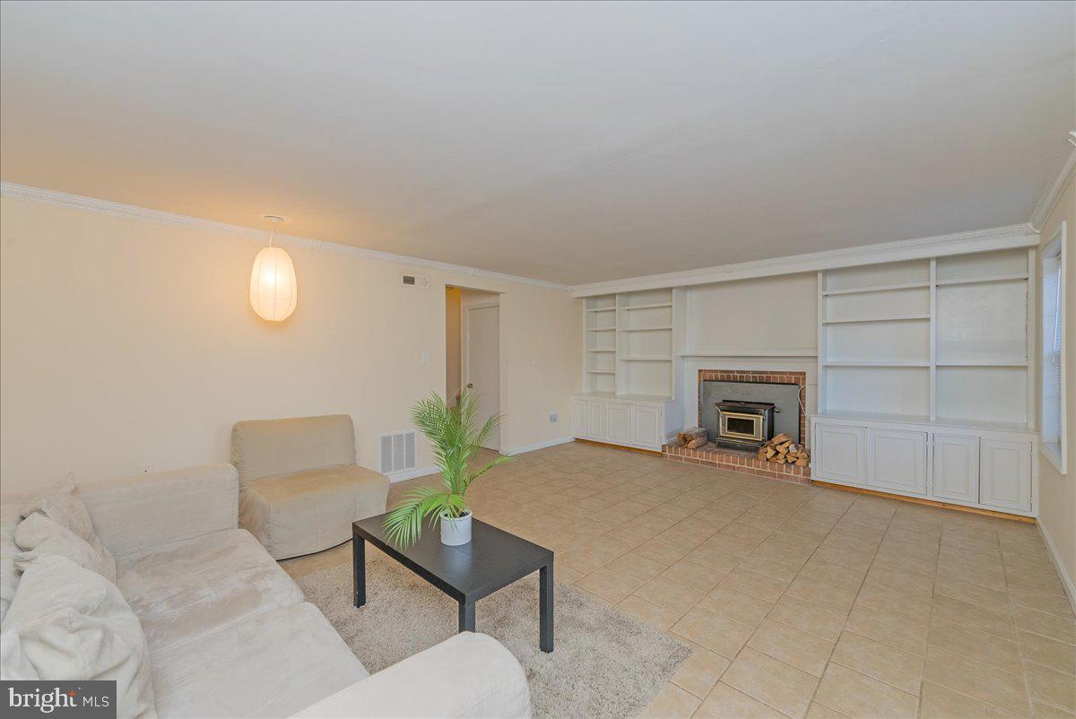 SUNSET VILLAGE - Residential