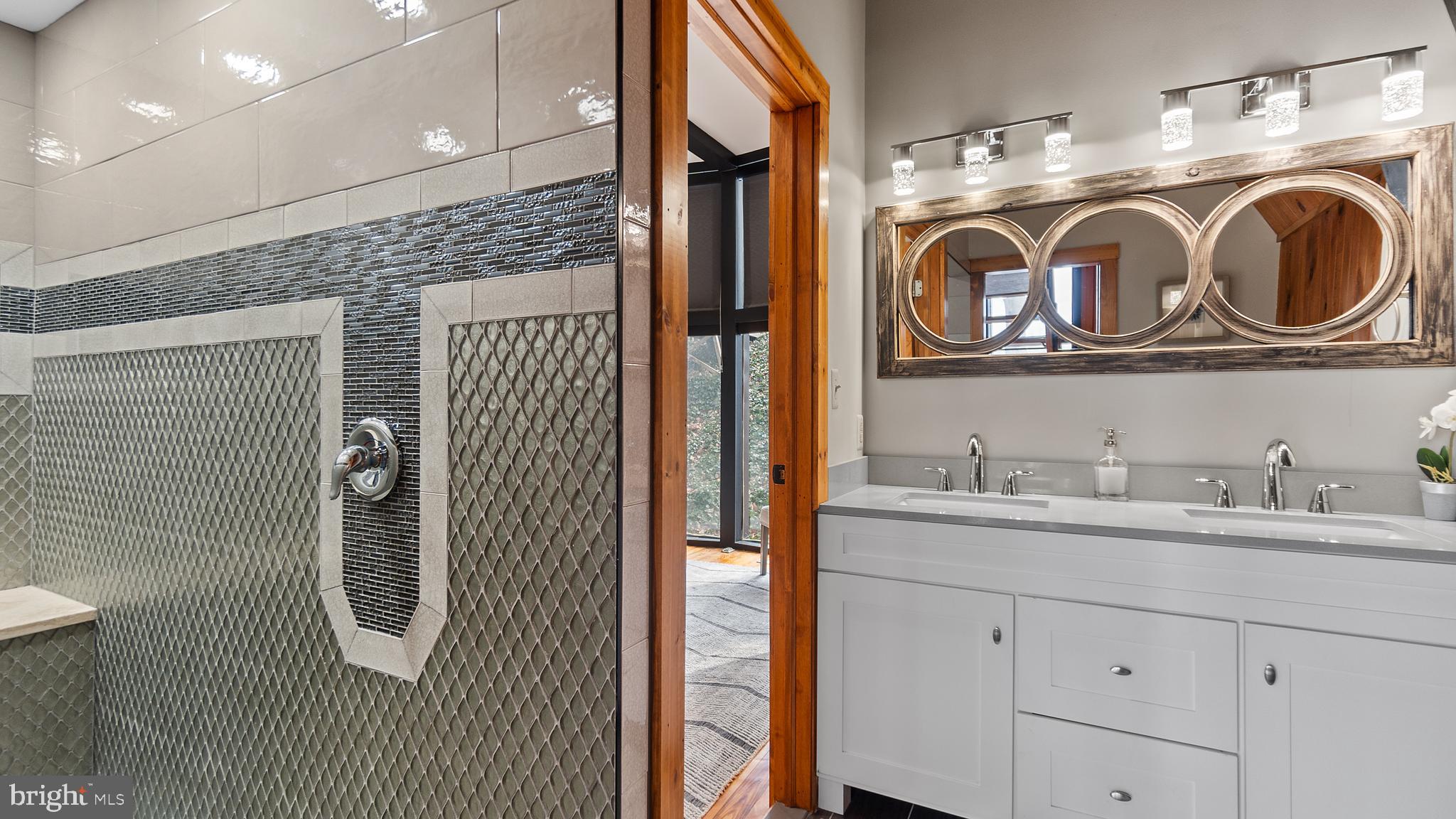 EASTON - Residential