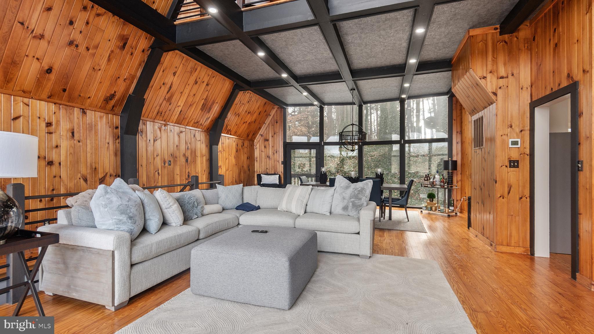 EASTON - Residential