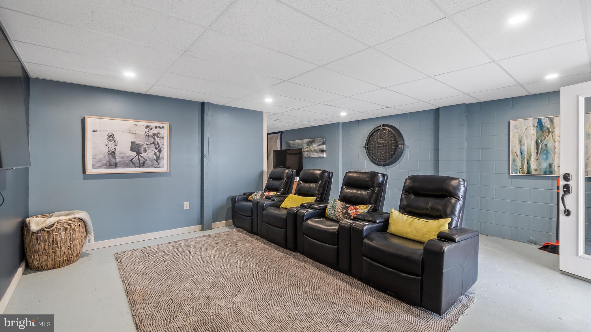 EASTON - Residential