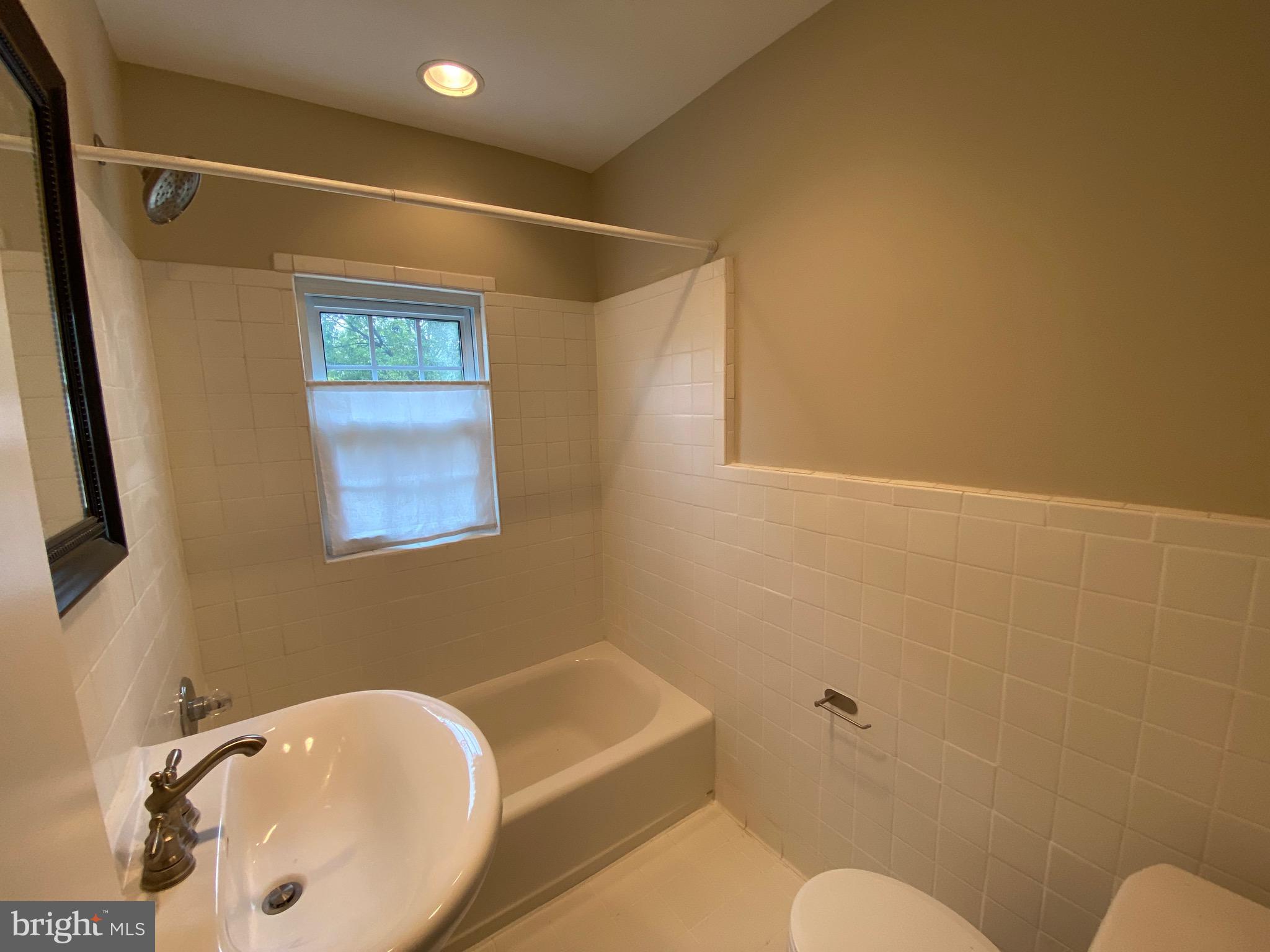 DEL RAY - Residential Lease