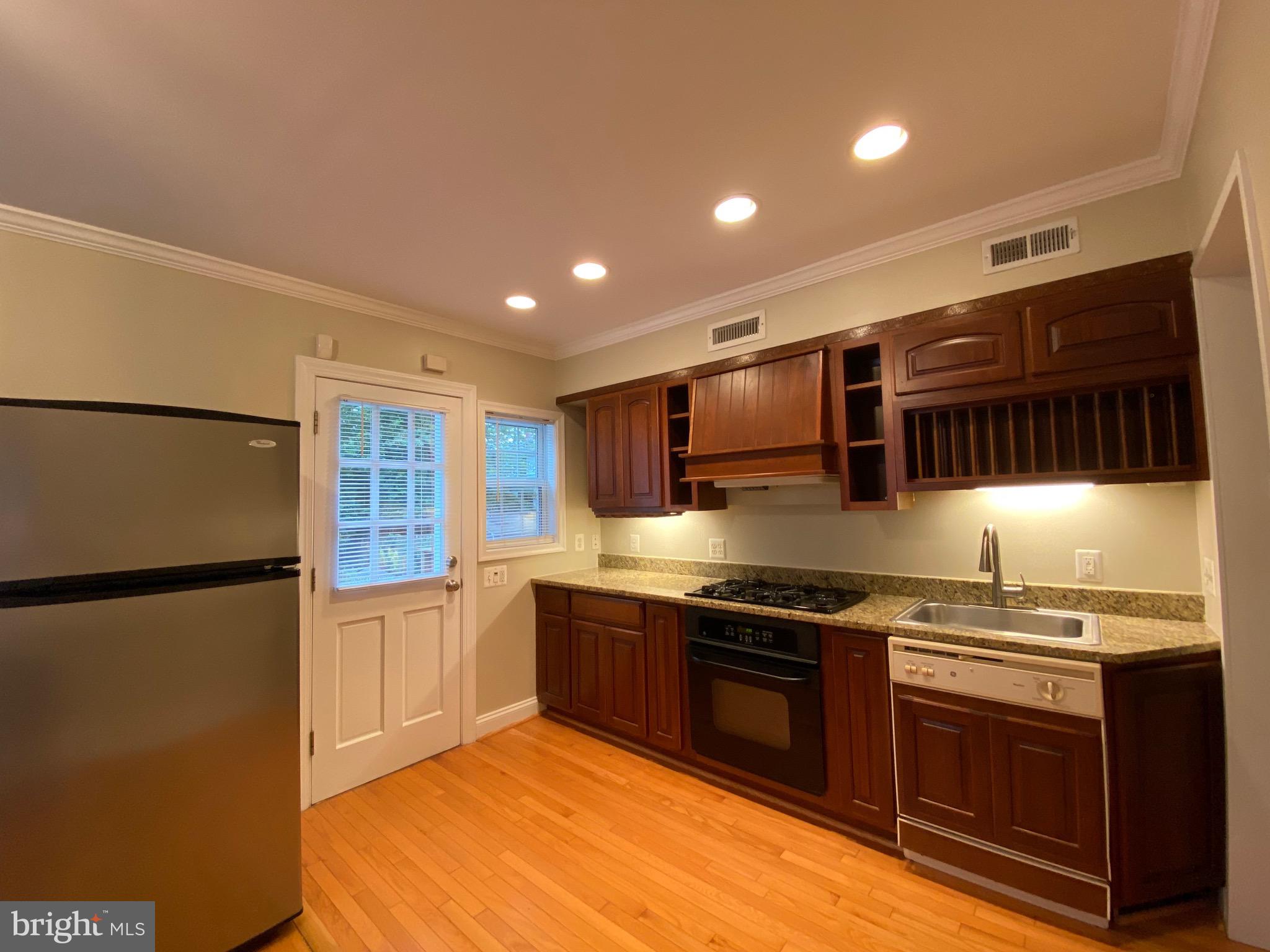 DEL RAY - Residential Lease