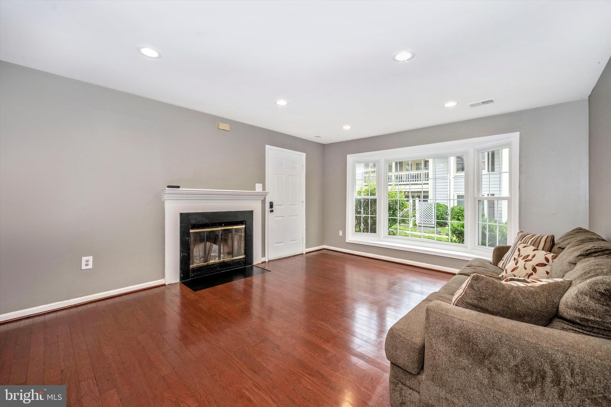 WATERS HOUSE - Residential