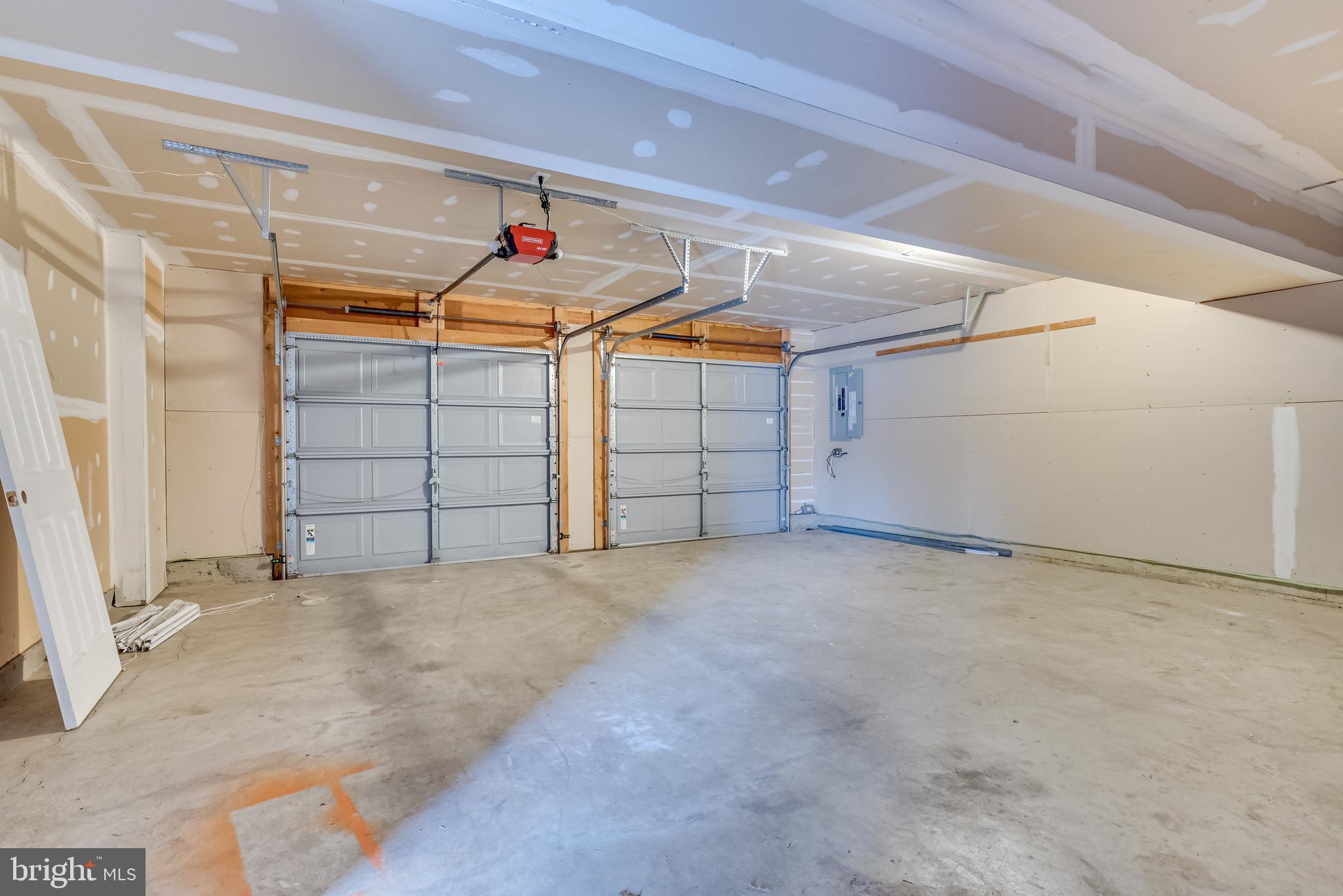 SYCAMORE VILLAGE - Residential