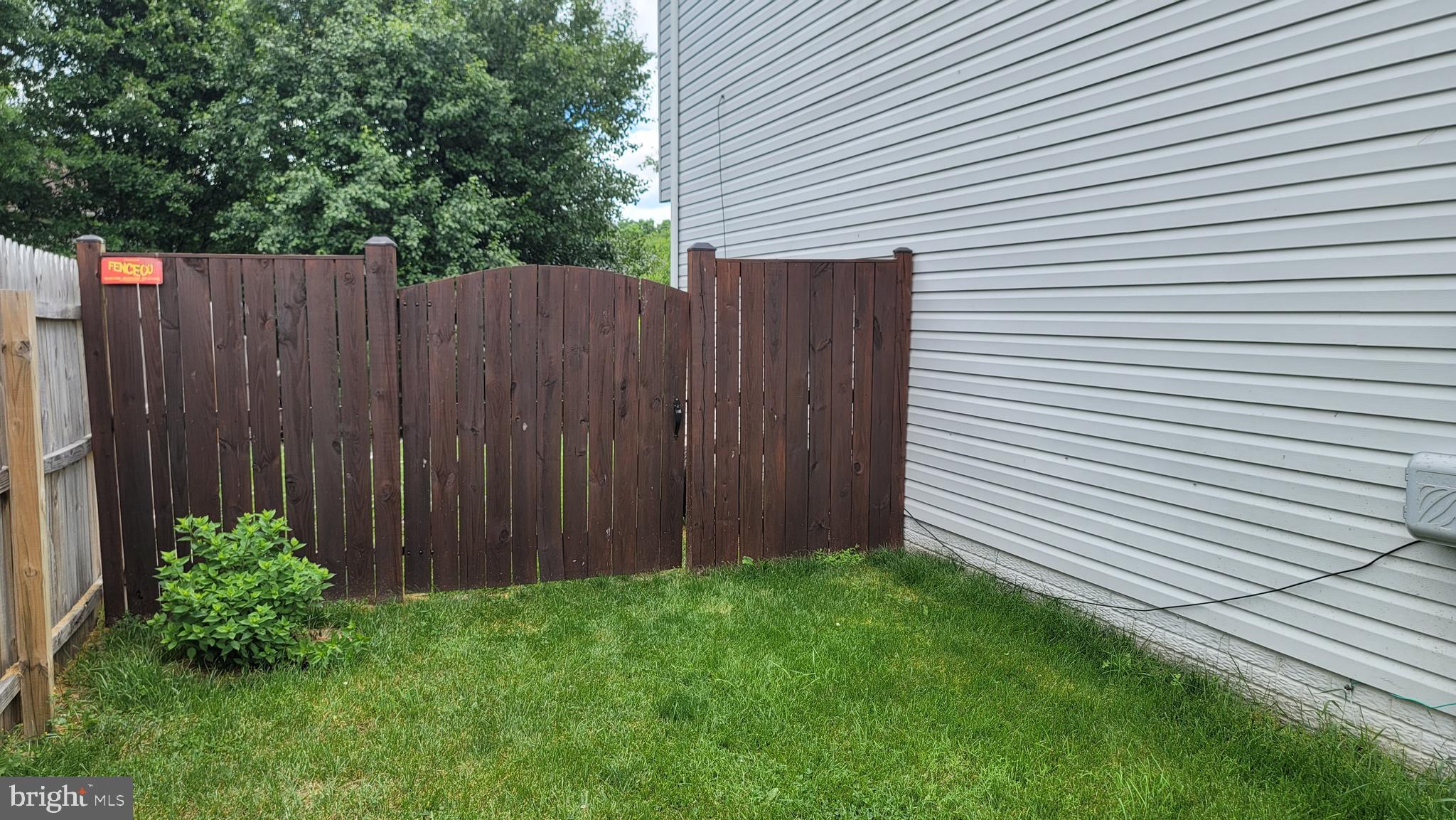 SYCAMORE VILLAGE - Residential