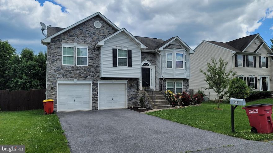 Investment property with current lease in place through June 2024 for only $285k. Current monthly lease is $2,050.00.

Featuring a stacked stone front, 3 bedrooms, 2 baths, gas fireplace & a vaulted ceiling in the living room, gas stove for cooking, a large family room in the basement that opens up to your fenced back yard and an oversized 2 car garage. The primary bedroom features a vaulted ceiling, large walk in closet and the primary bathroom has a large soaking tub and a separate shower.  Oversized two car garage and large fenced in back yard!!

24 hour notice for showing required as tenants have a dog and will need to be home for showings.