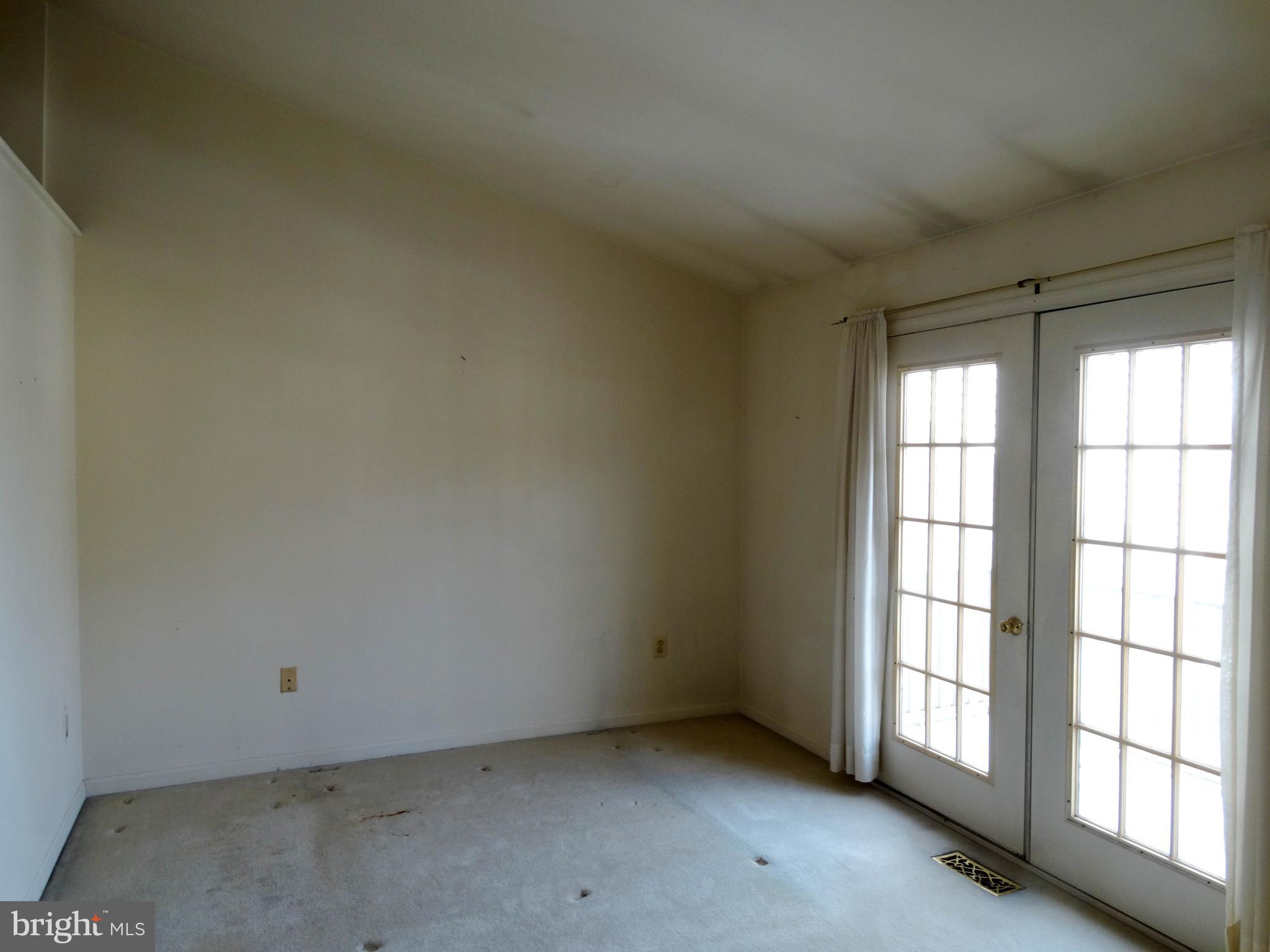 MONTCLAIR - Residential