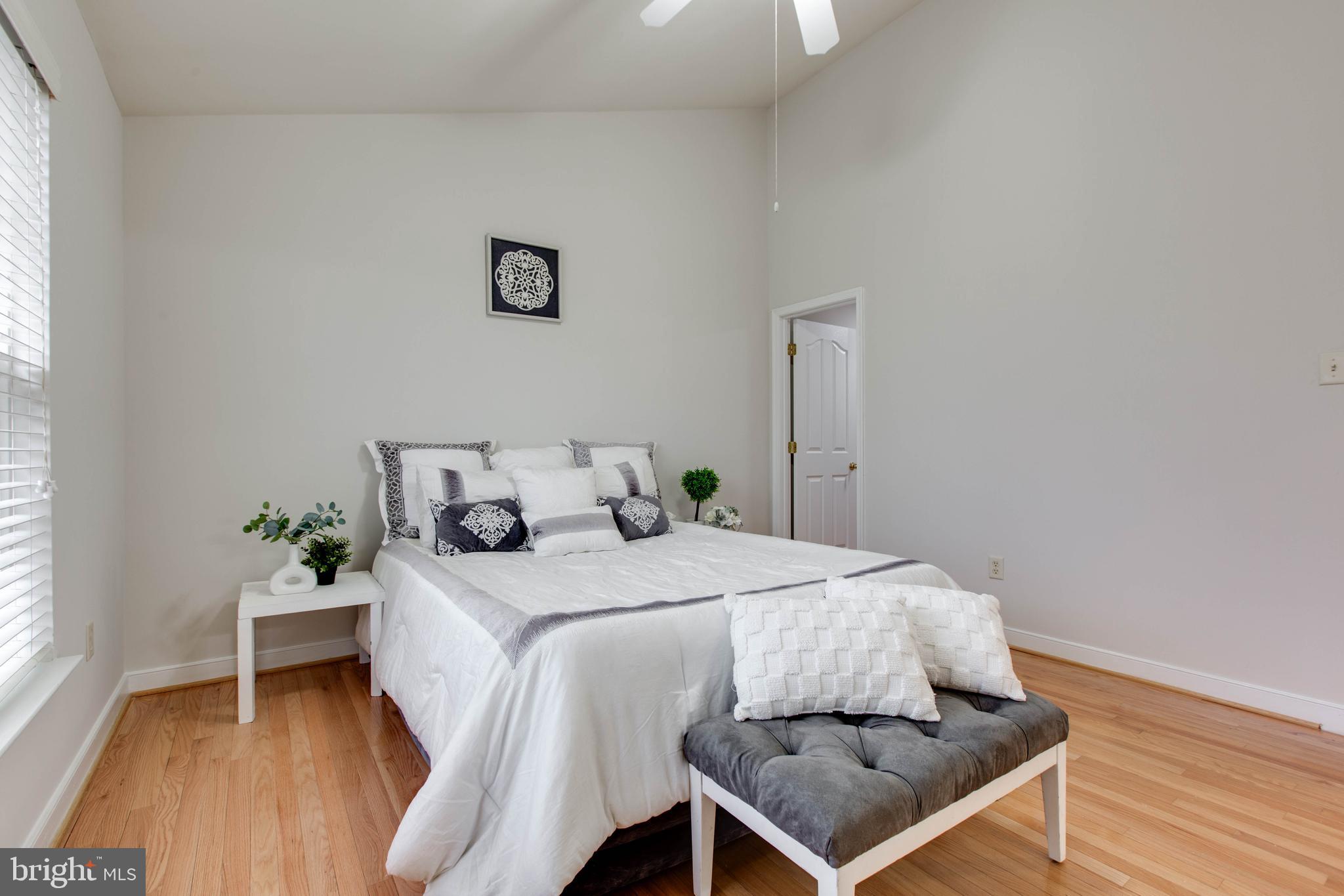 CATONSVILLE MEWS - Residential