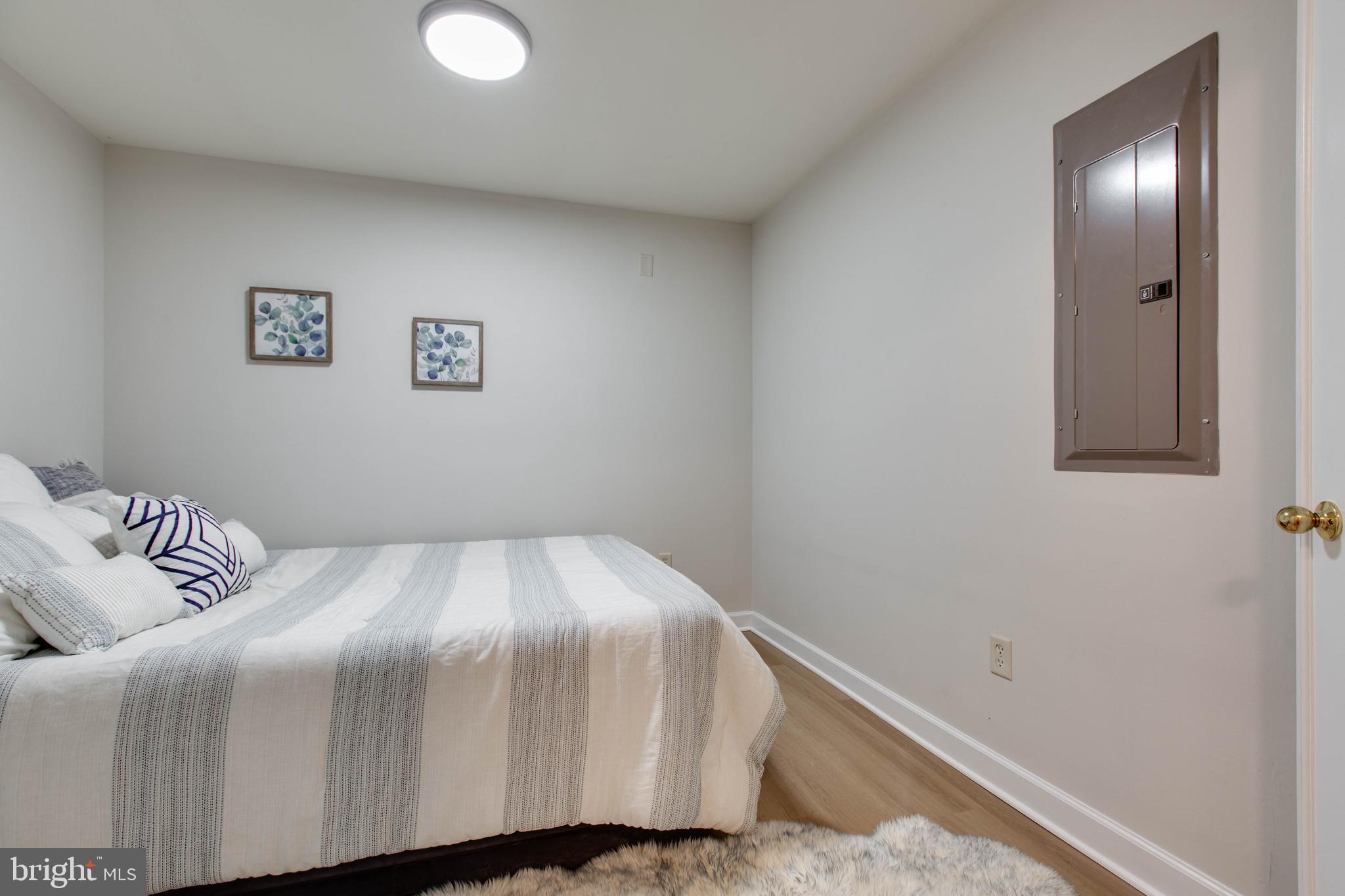 CATONSVILLE MEWS - Residential