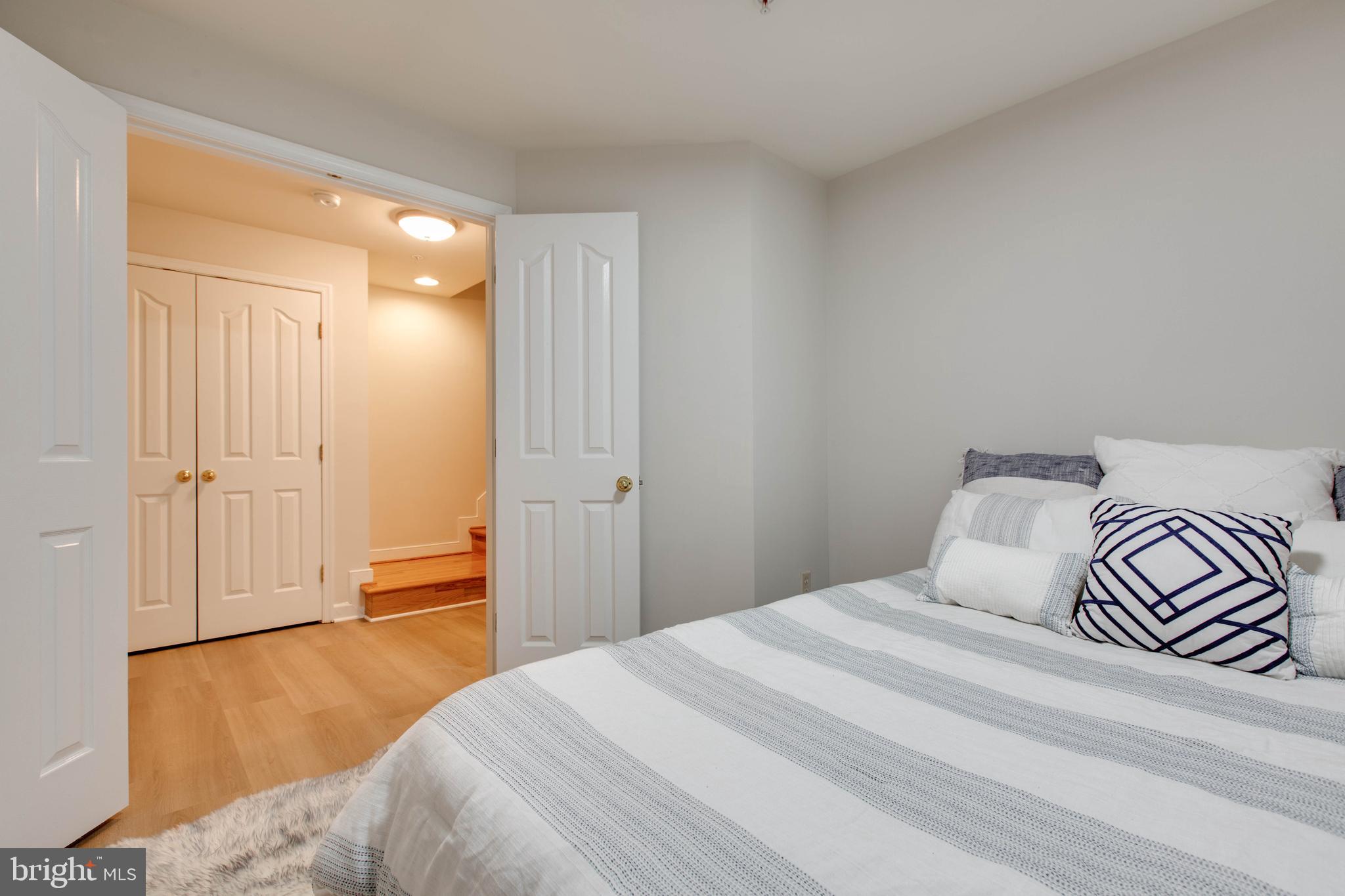 CATONSVILLE MEWS - Residential