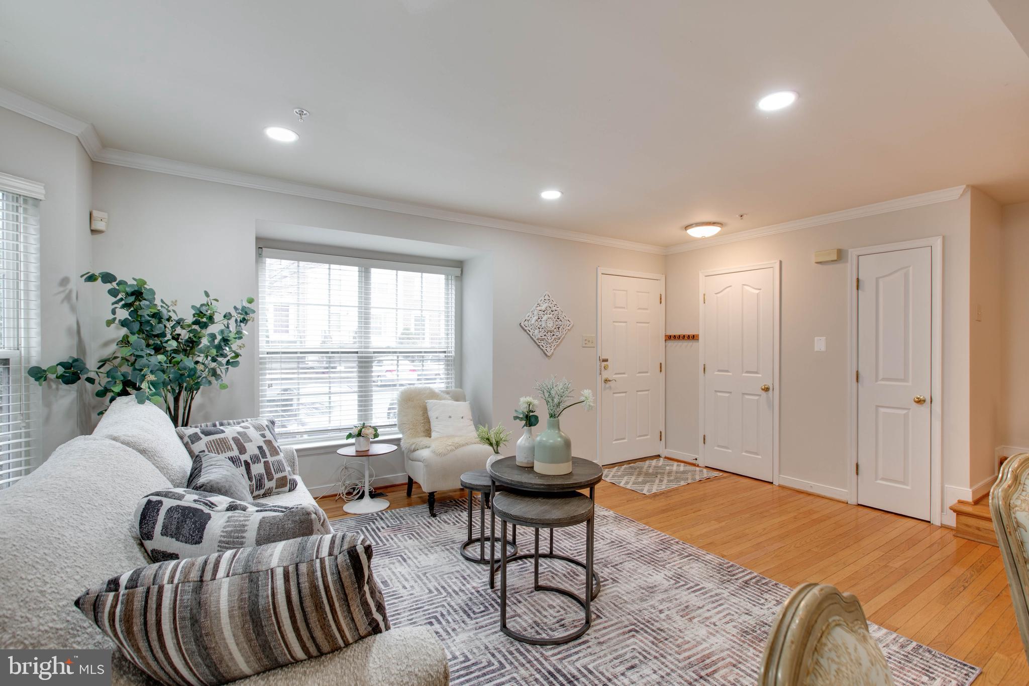 CATONSVILLE MEWS - Residential