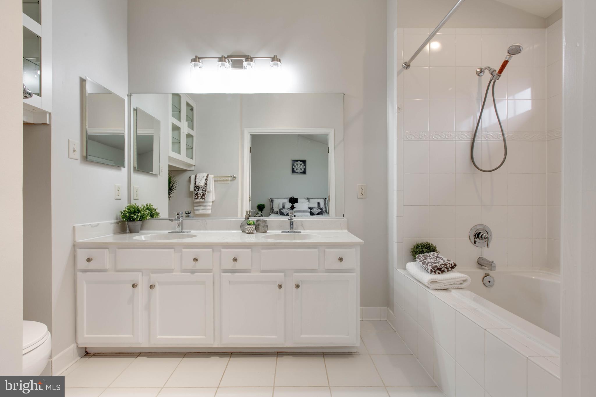 CATONSVILLE MEWS - Residential