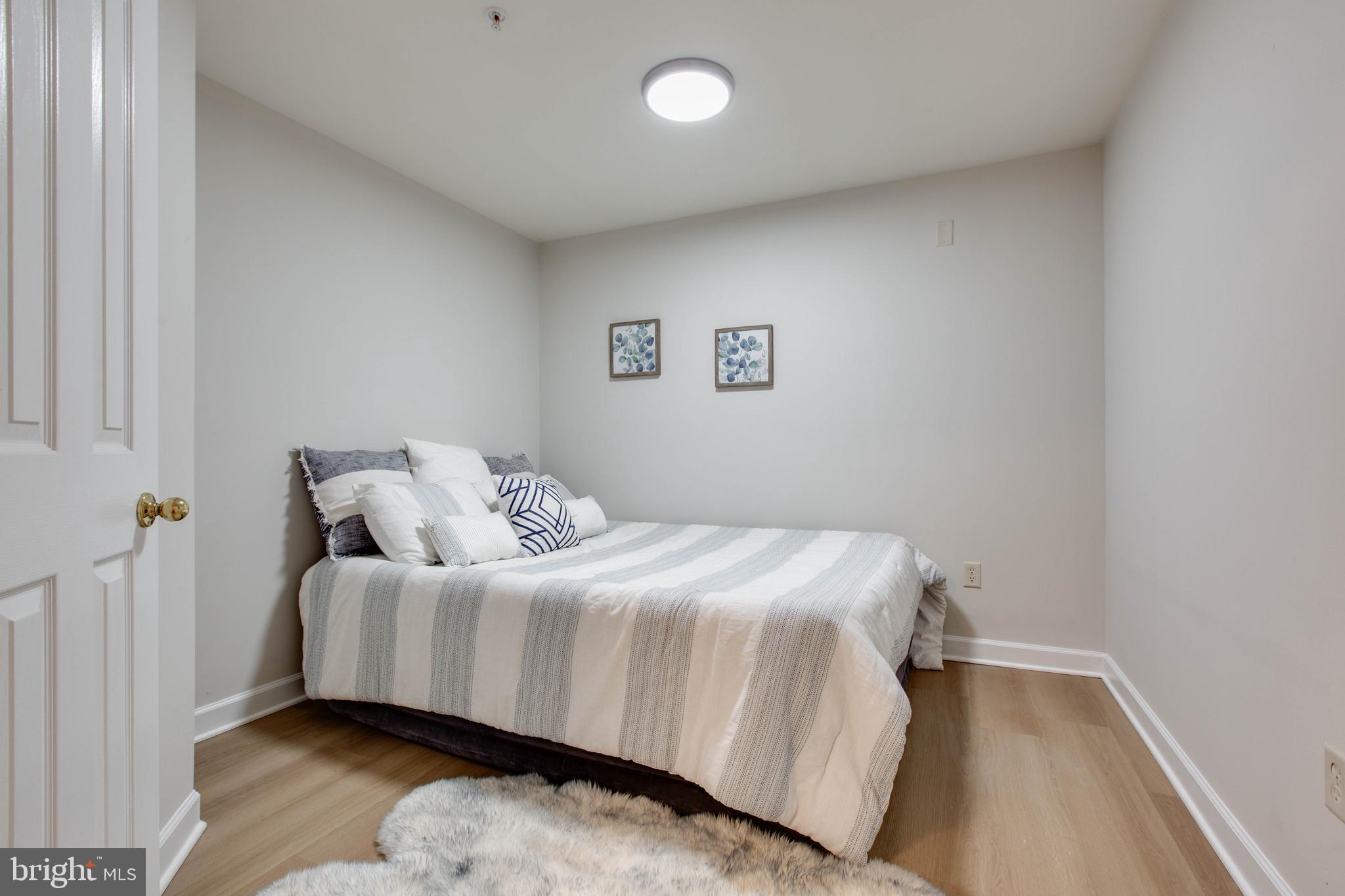 CATONSVILLE MEWS - Residential