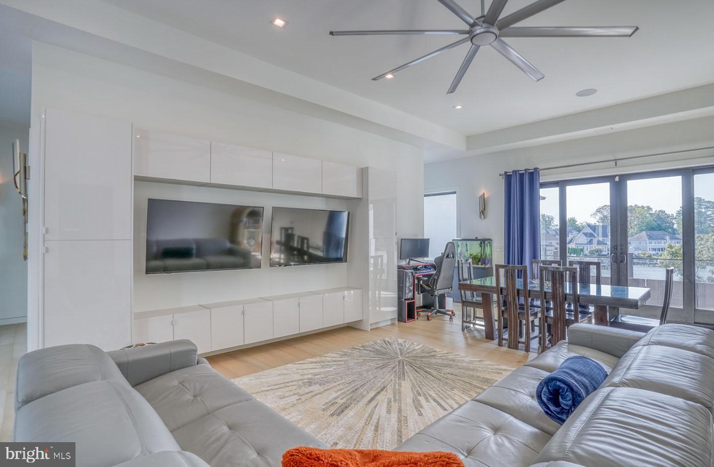 REHOBOTH BEACH YACHT AND CC - Residential