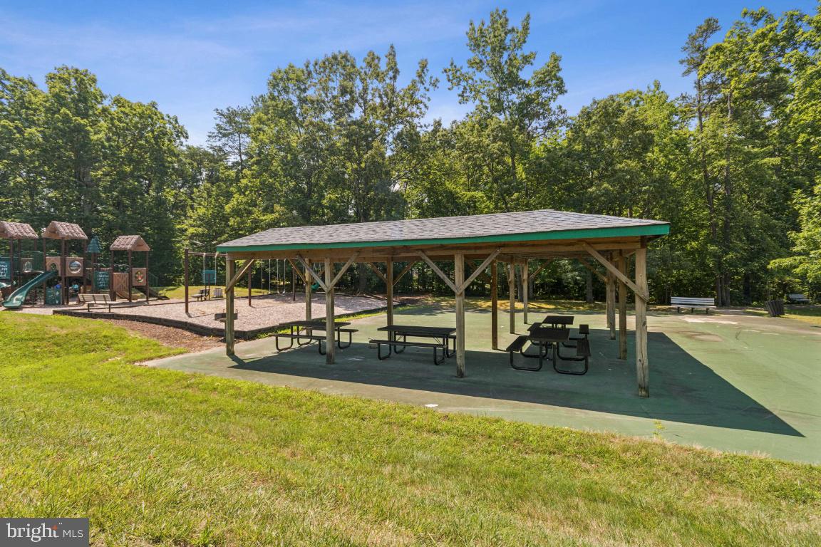 LEE'S HILL - Residential