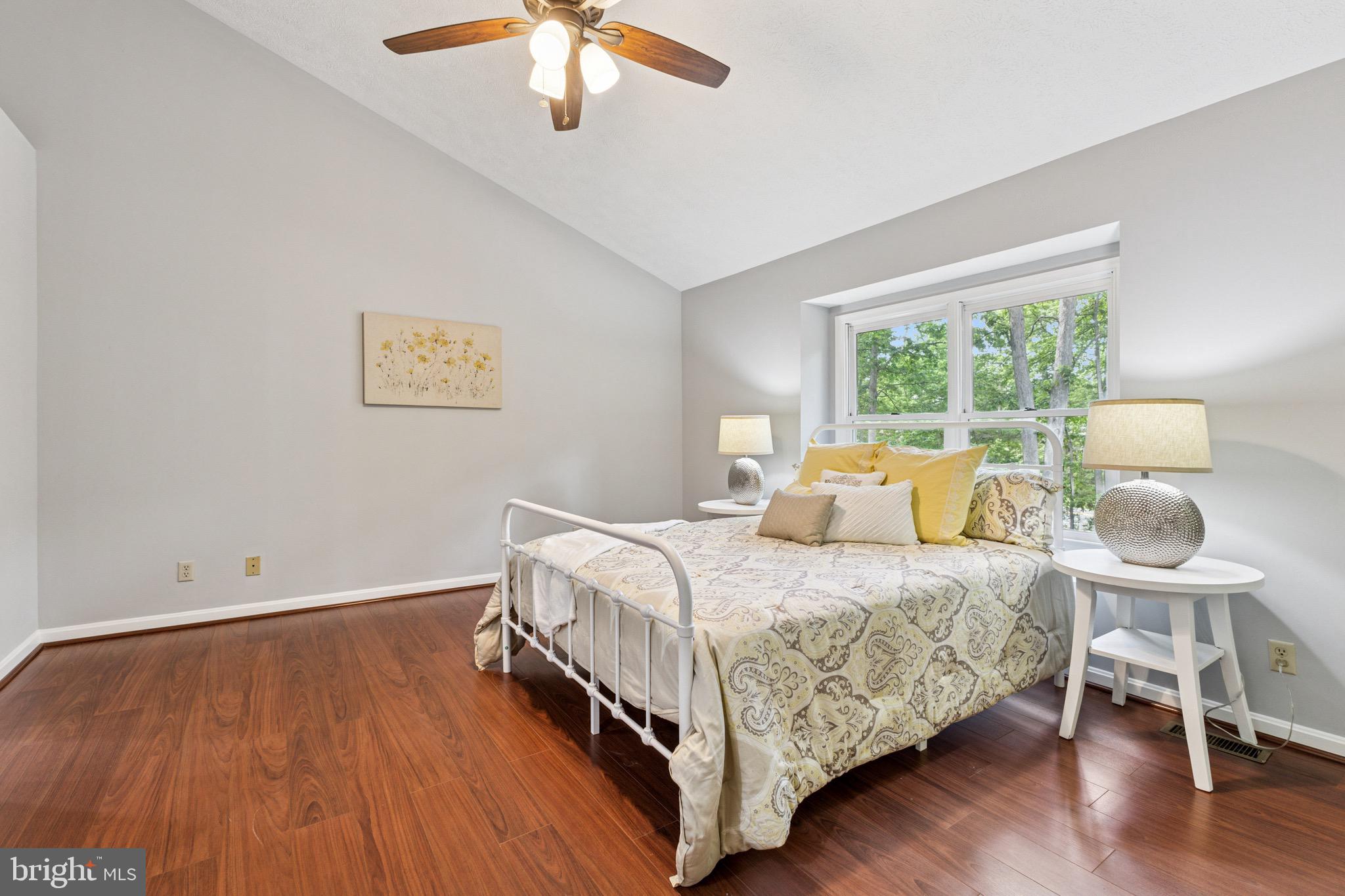 LEE'S HILL - Residential