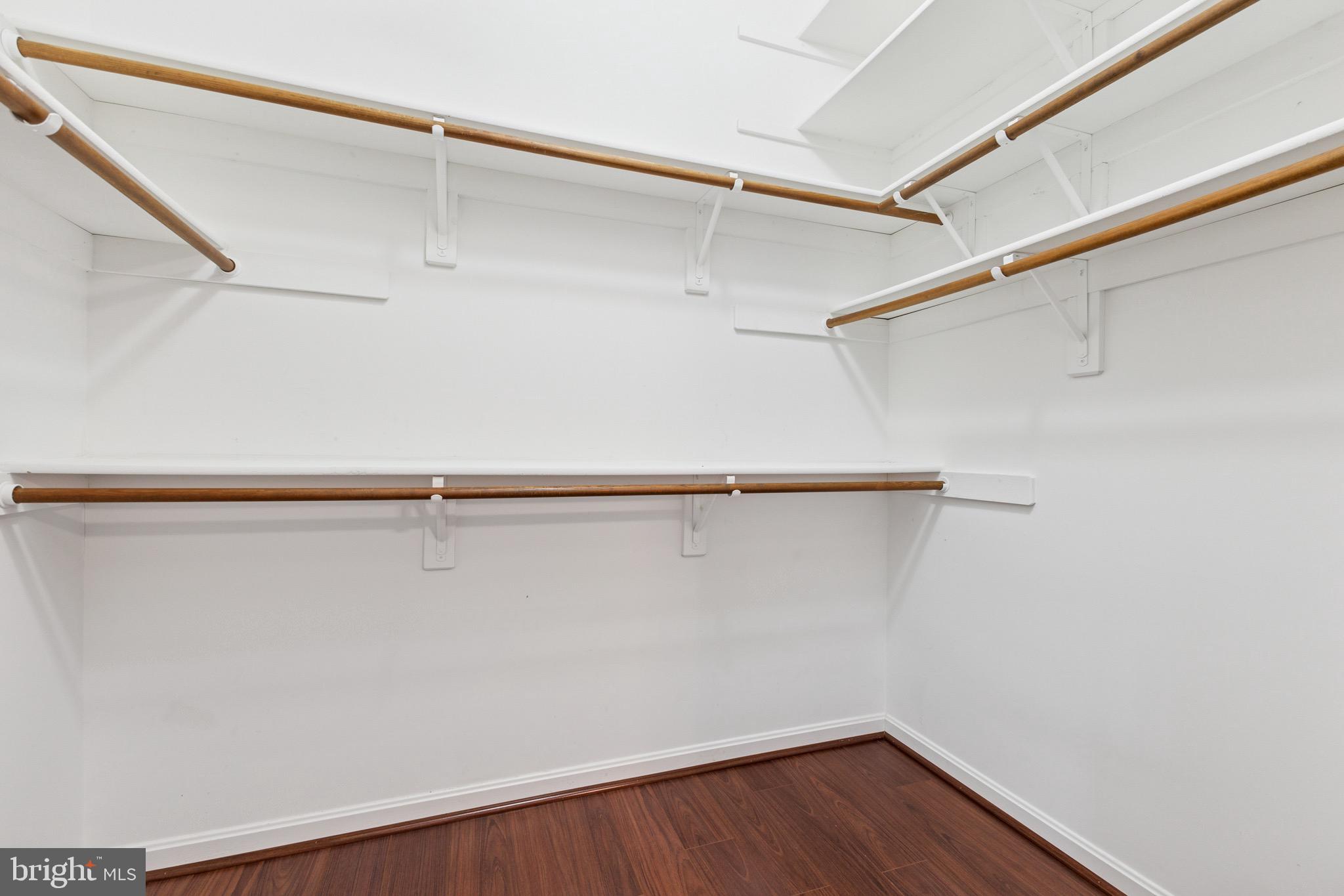 LEE'S HILL - Residential