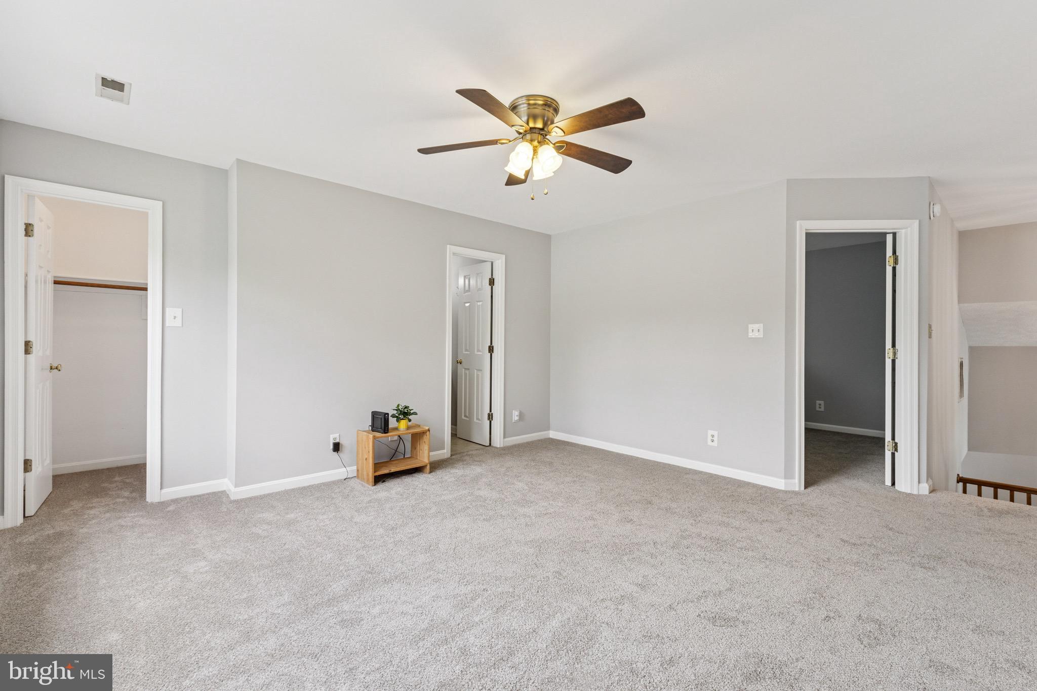 LEE'S HILL - Residential