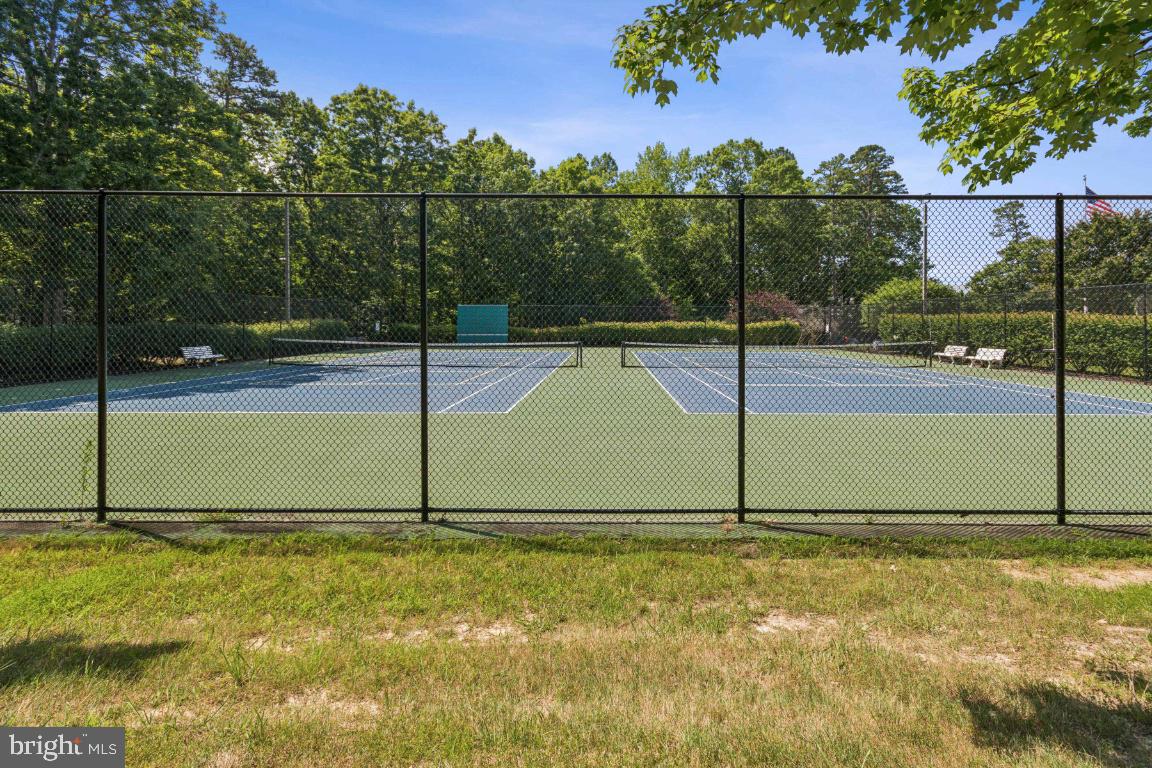 LEE'S HILL - Residential