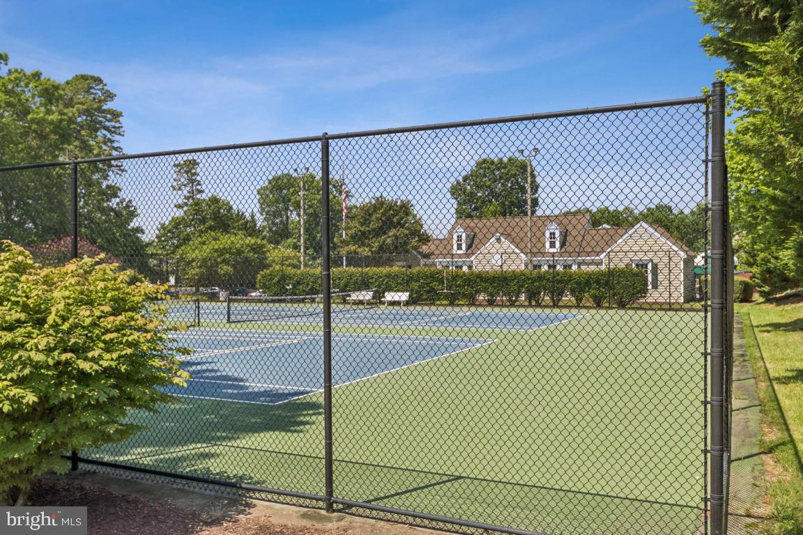 LEE'S HILL - Residential