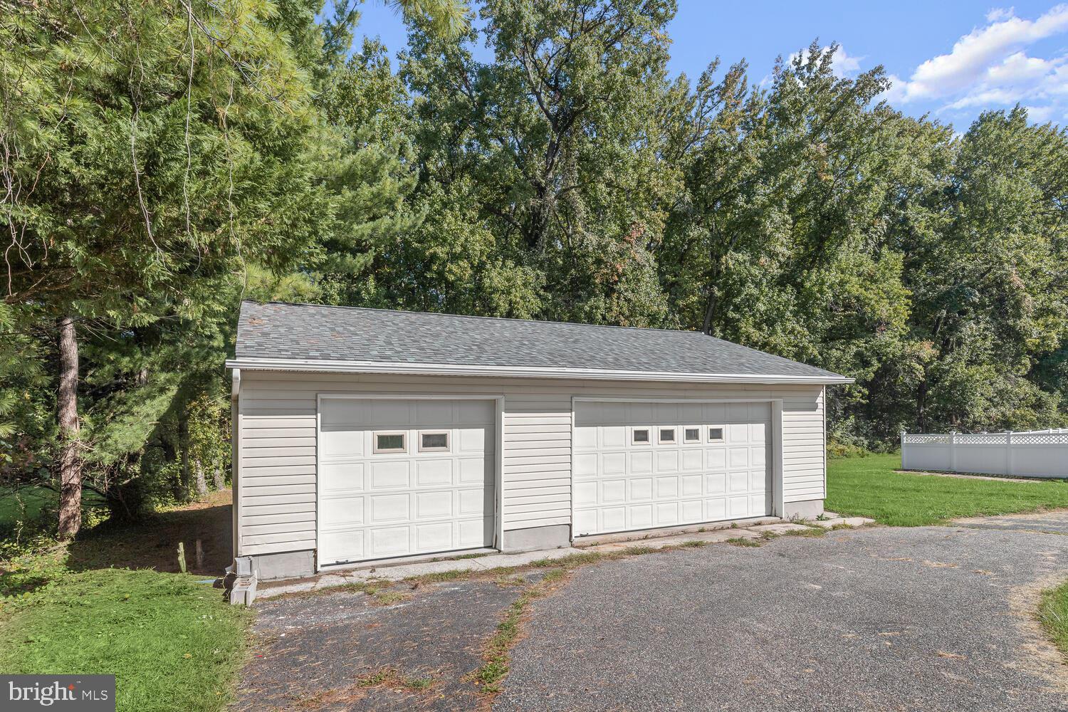 PERRY HALL - Residential