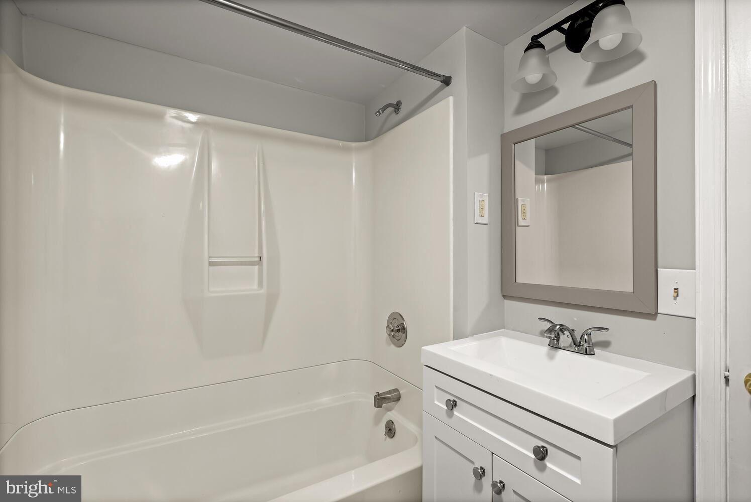 PERRY HALL - Residential