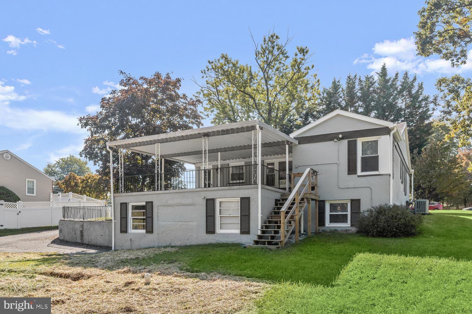 PERRY HALL - Residential