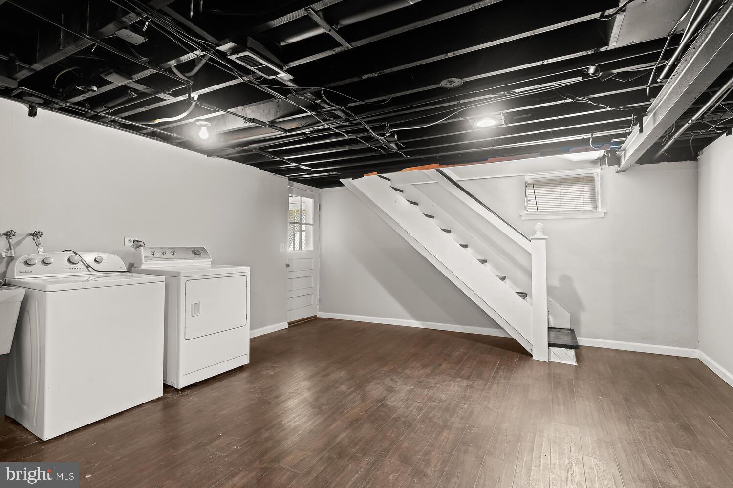 PERRY HALL - Residential