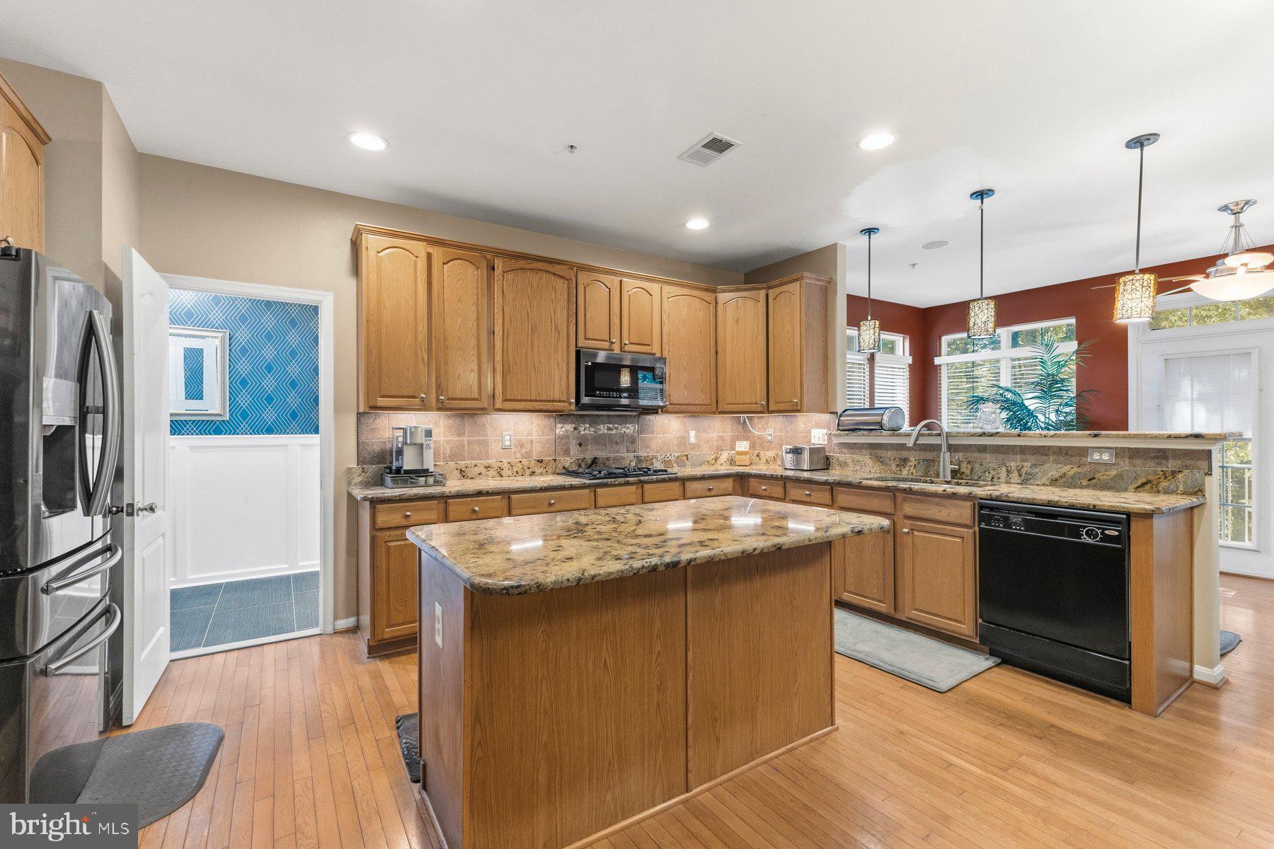 9407 TRUMPET LANE
