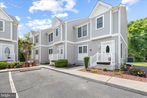 Townhouse For Sale - 9739 Golf Course Road #D102<br/> OCEAN CITY, MD 21842