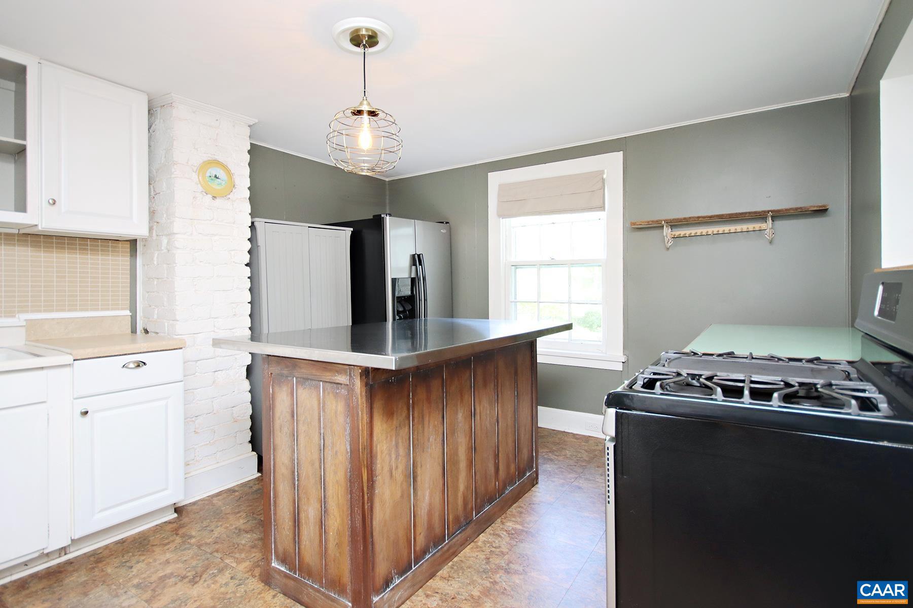 BELMONT - Residential Lease