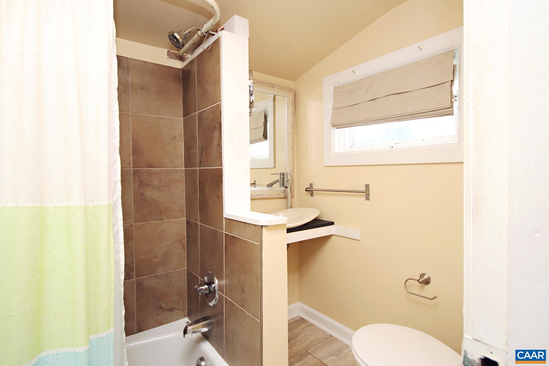 BELMONT - Residential Lease