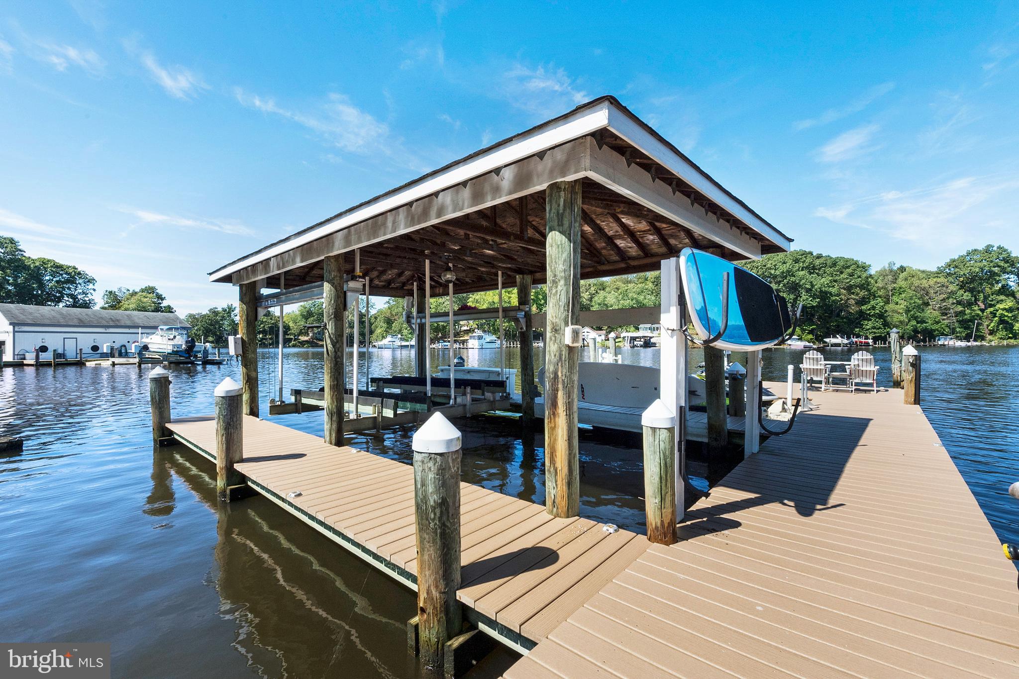 EDGEWATER - Residential