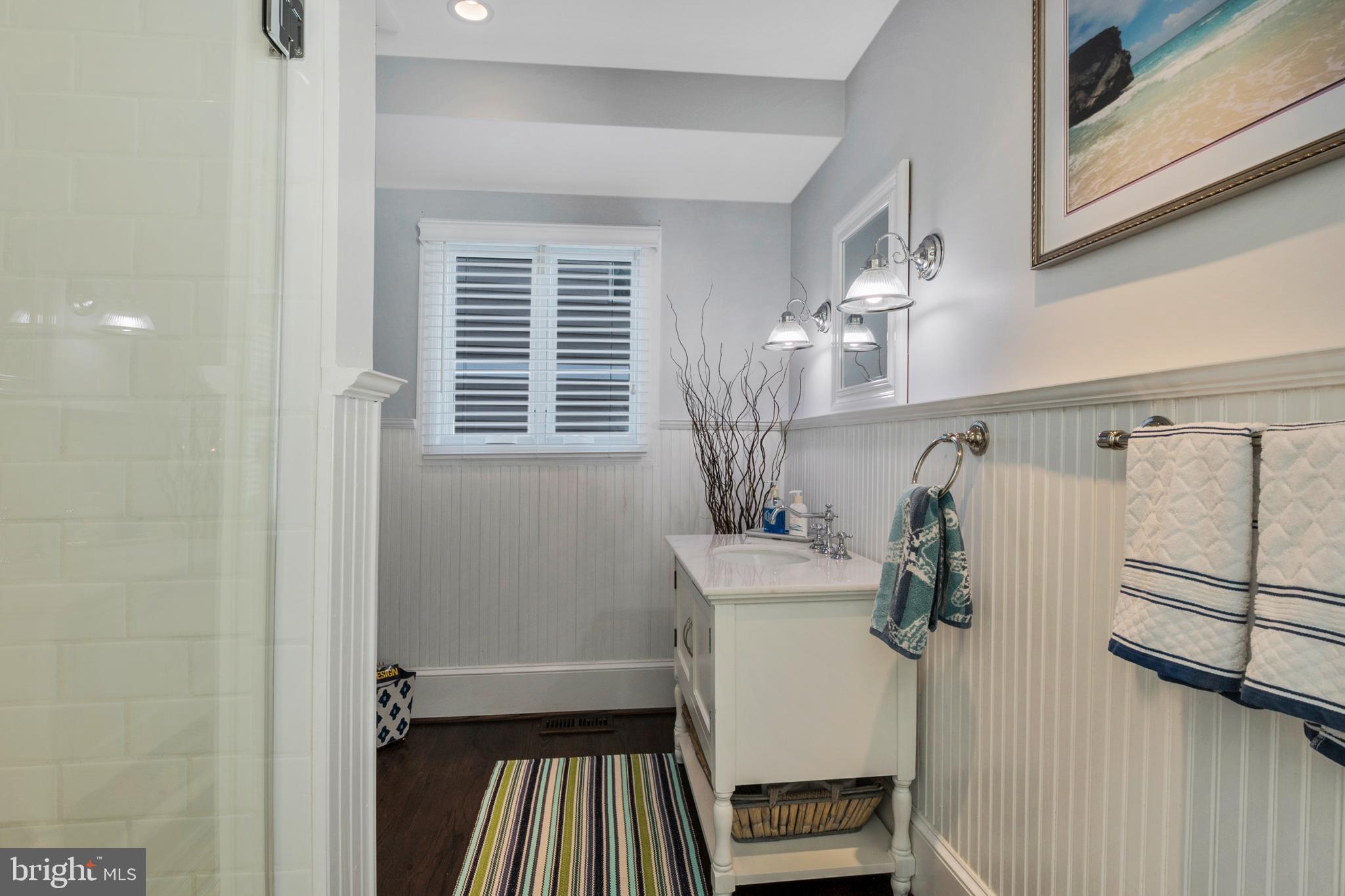 EDGEWATER - Residential