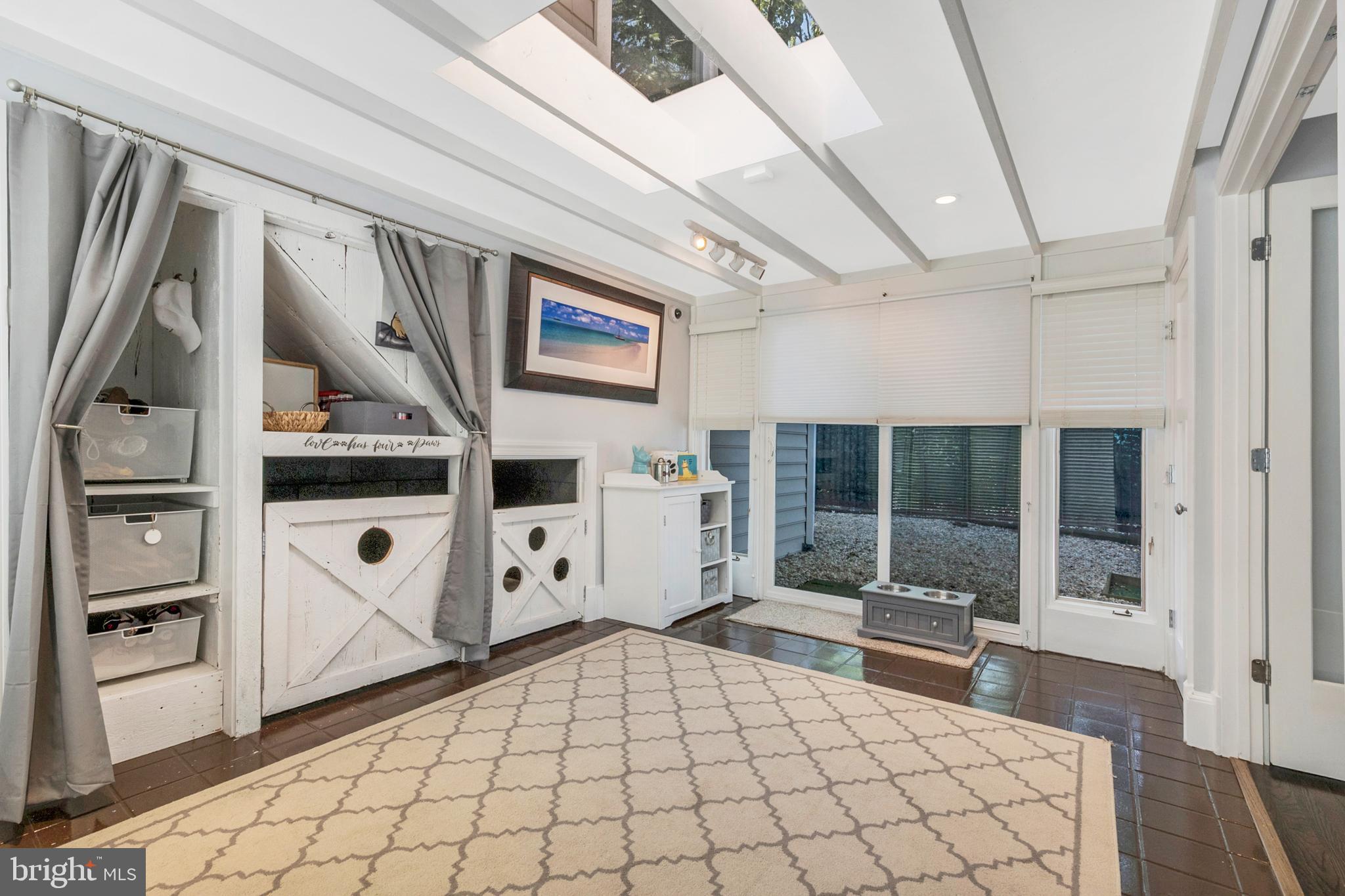 EDGEWATER - Residential