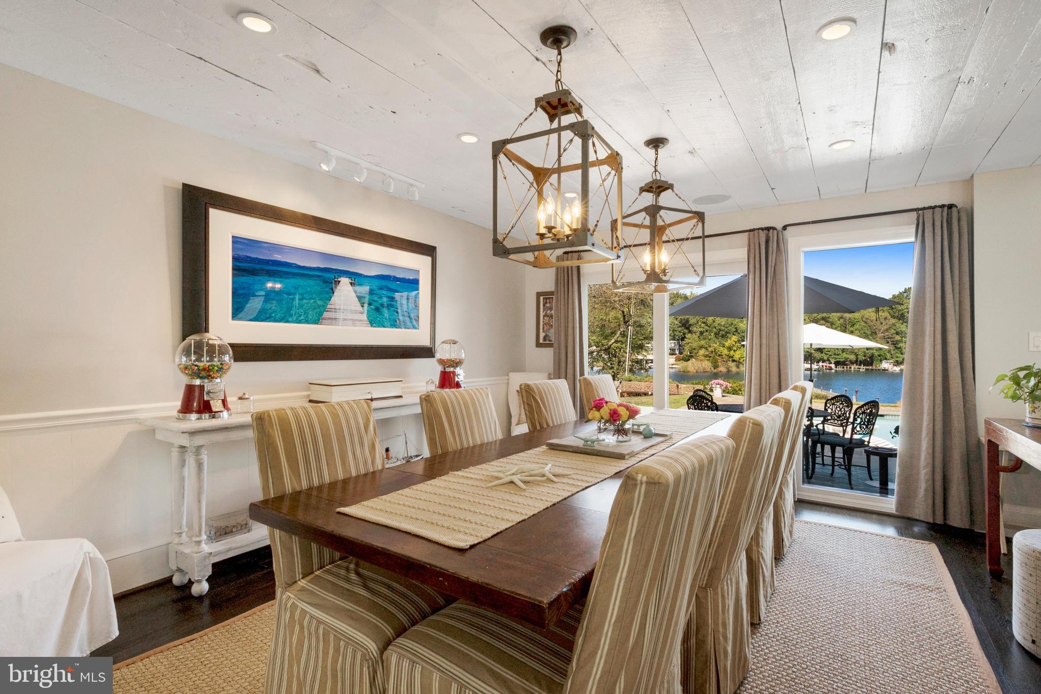 EDGEWATER - Residential