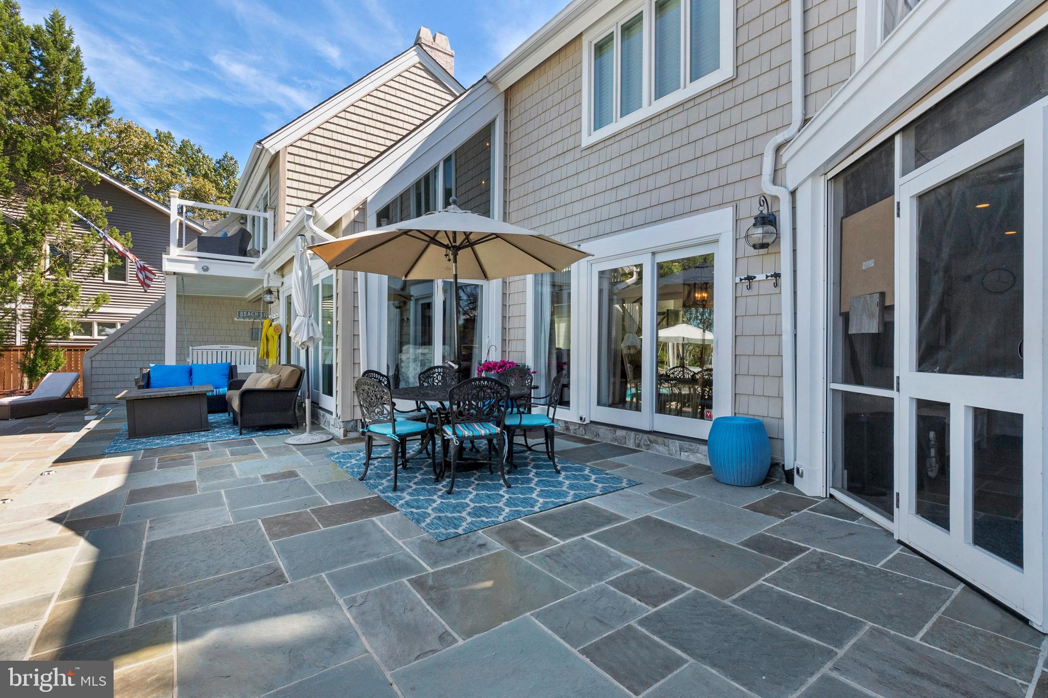 EDGEWATER - Residential