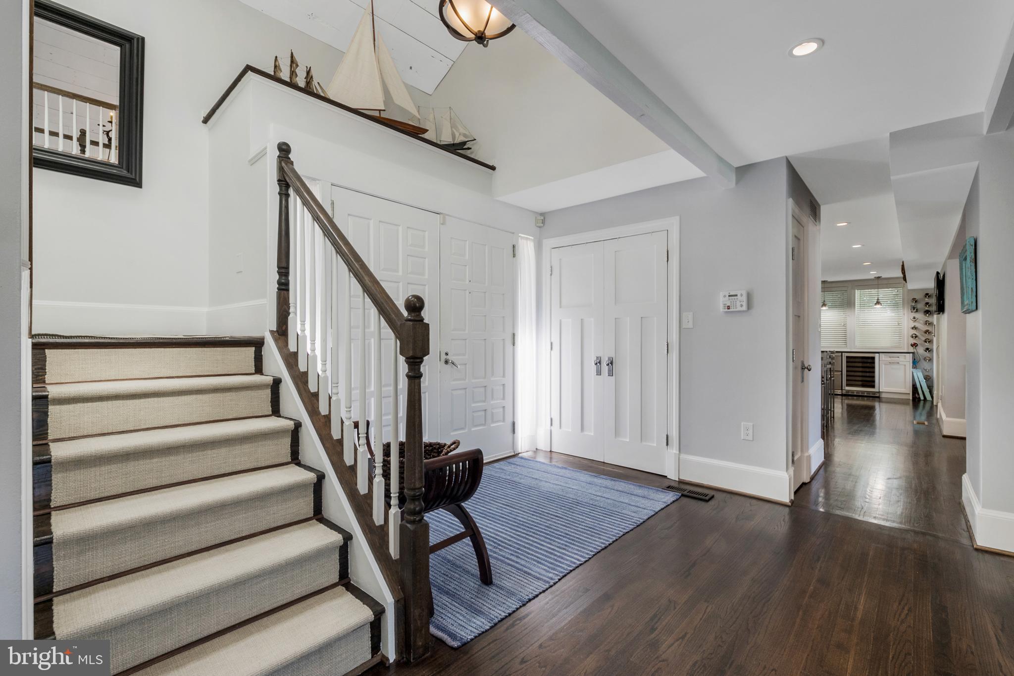 EDGEWATER - Residential